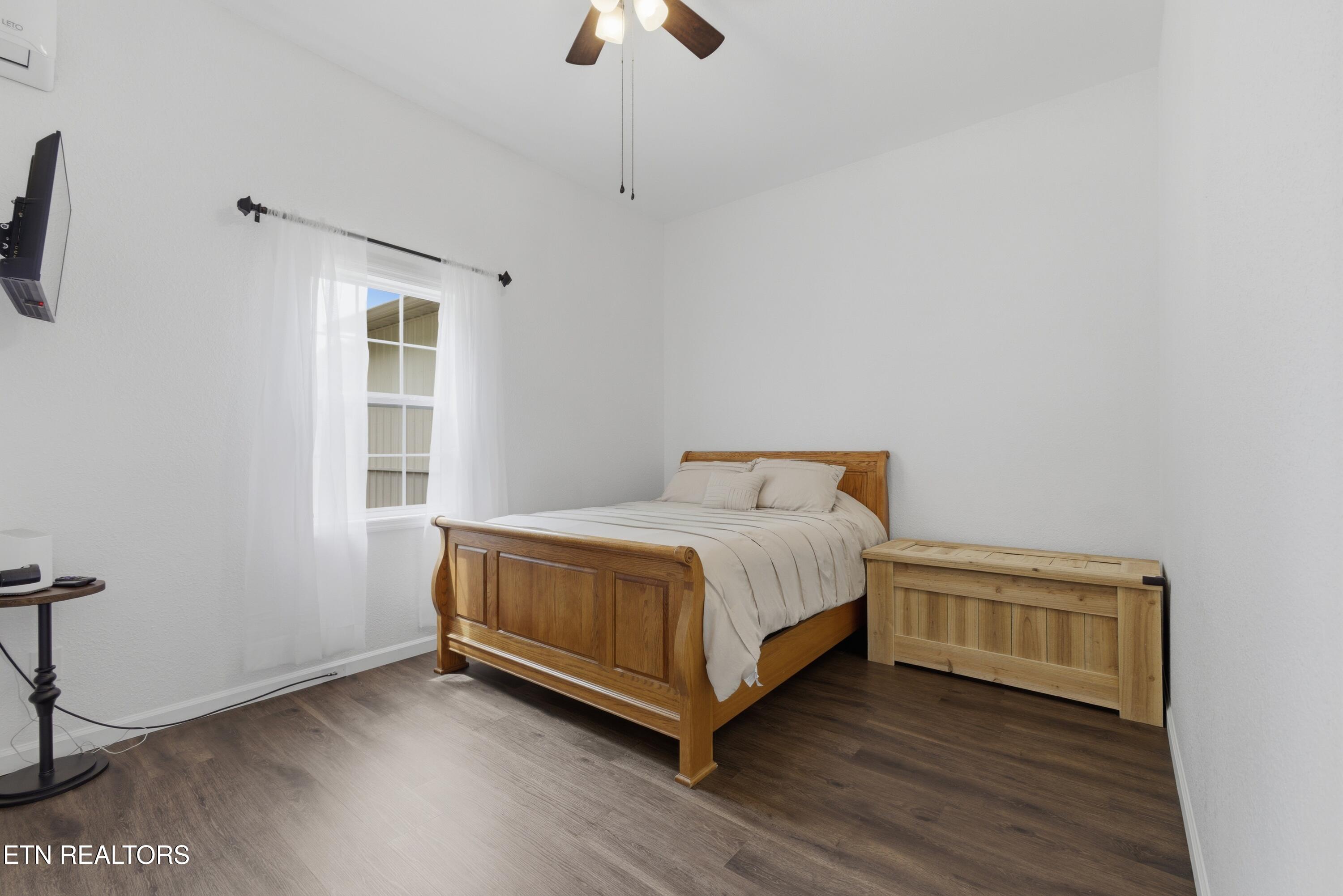 111 Eagle Point Road Oakdale TN 37829