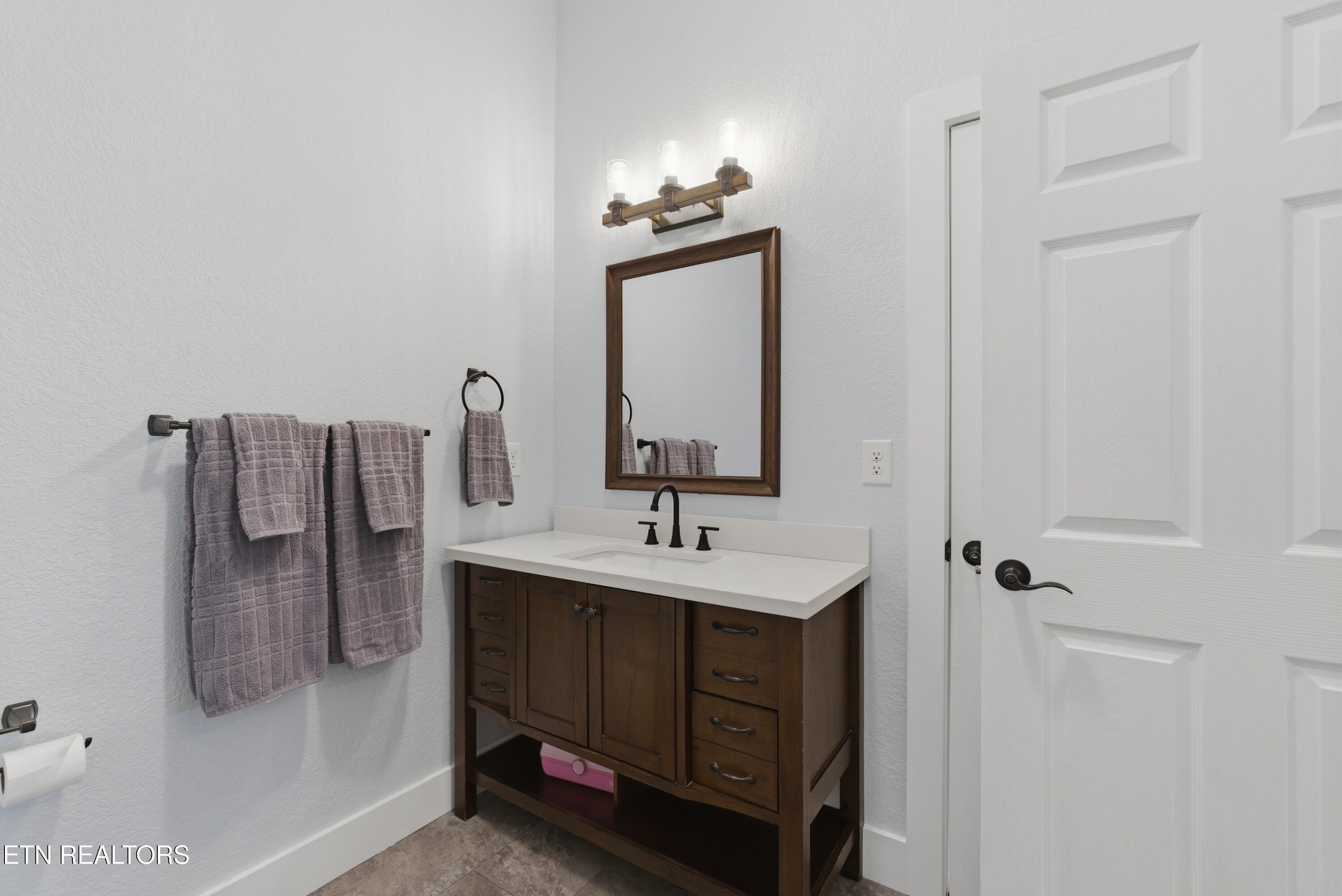 111 Eagle Point Road Oakdale TN 37829