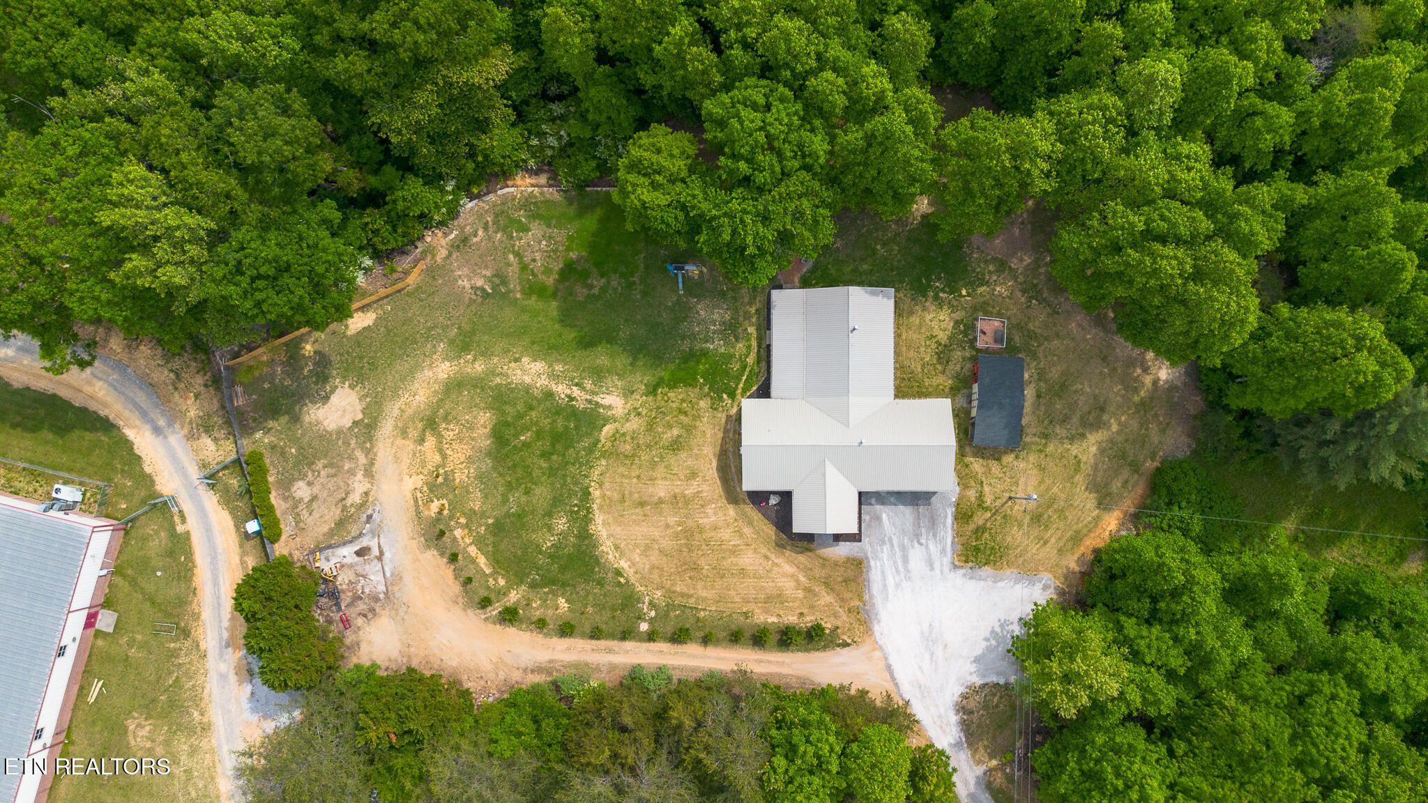 111 Eagle Point Road Oakdale TN 37829