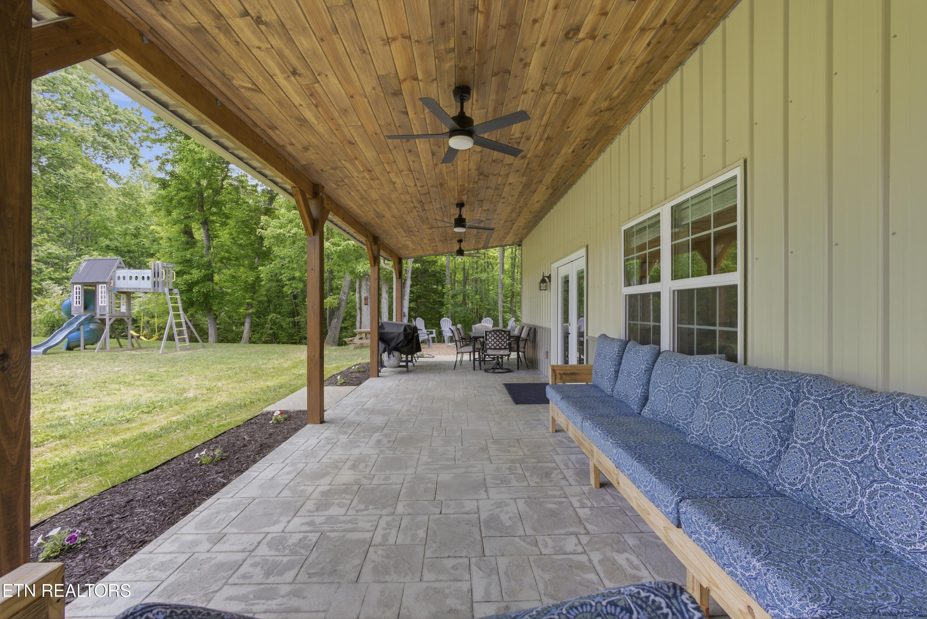 111 Eagle Point Road Oakdale TN 37829