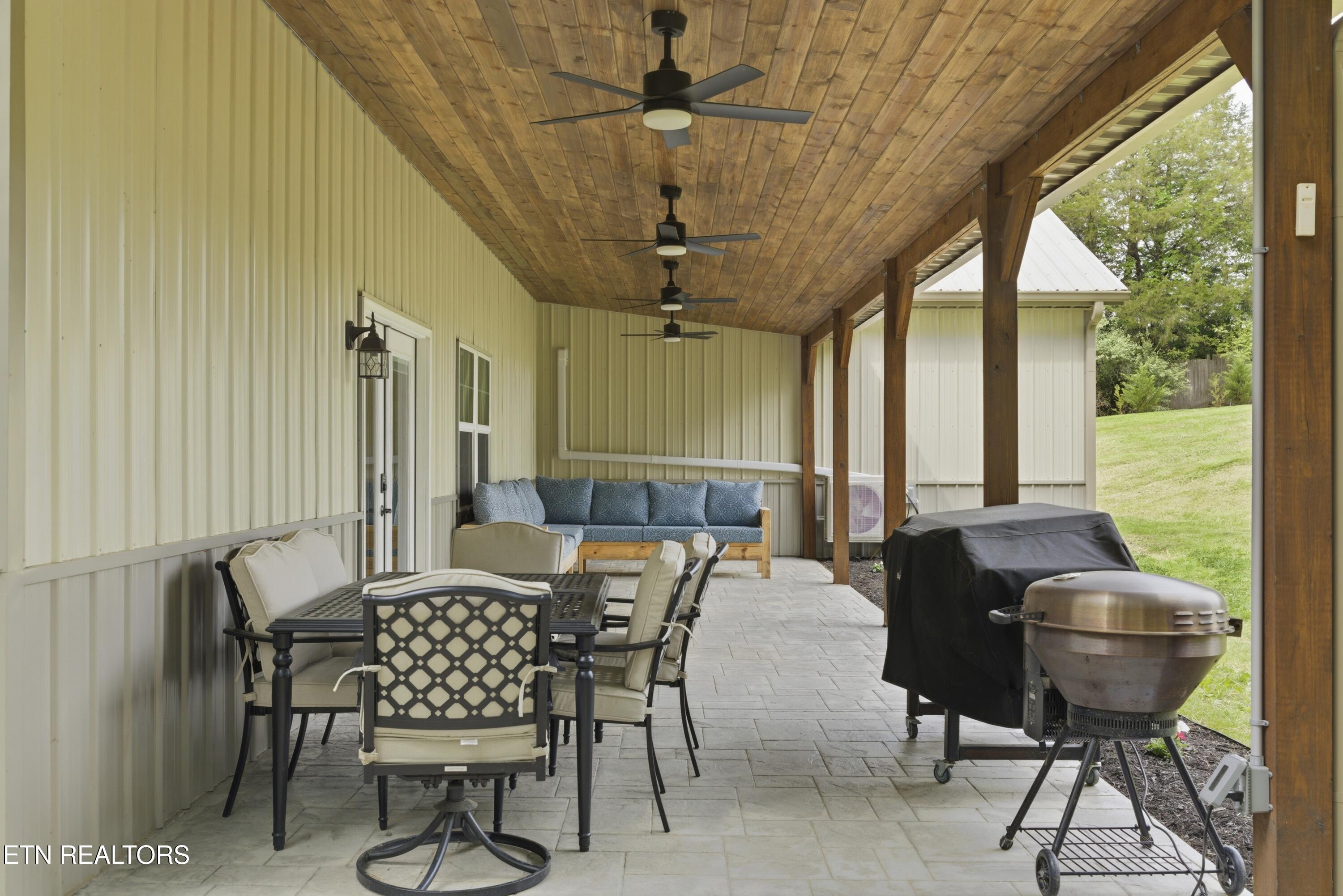 111 Eagle Point Road Oakdale TN 37829