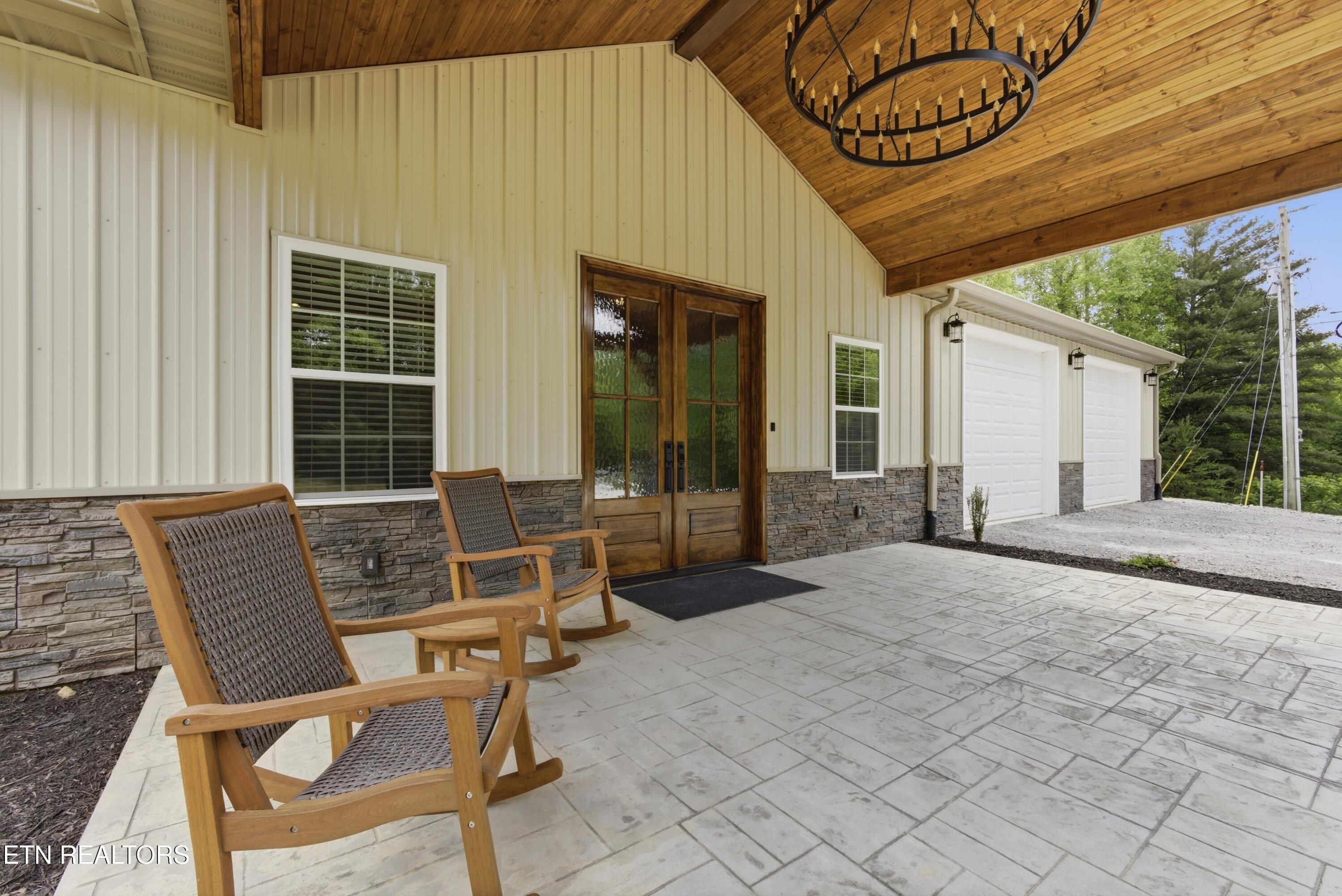 111 Eagle Point Road Oakdale TN 37829