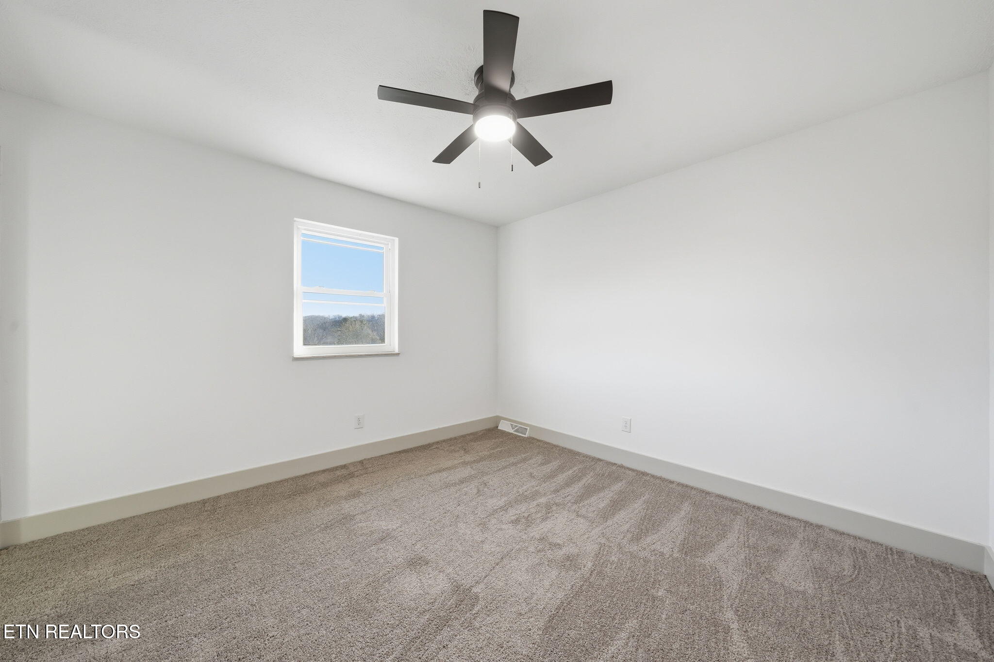 2085 Seven Oaks Drive Morristown TN 37814