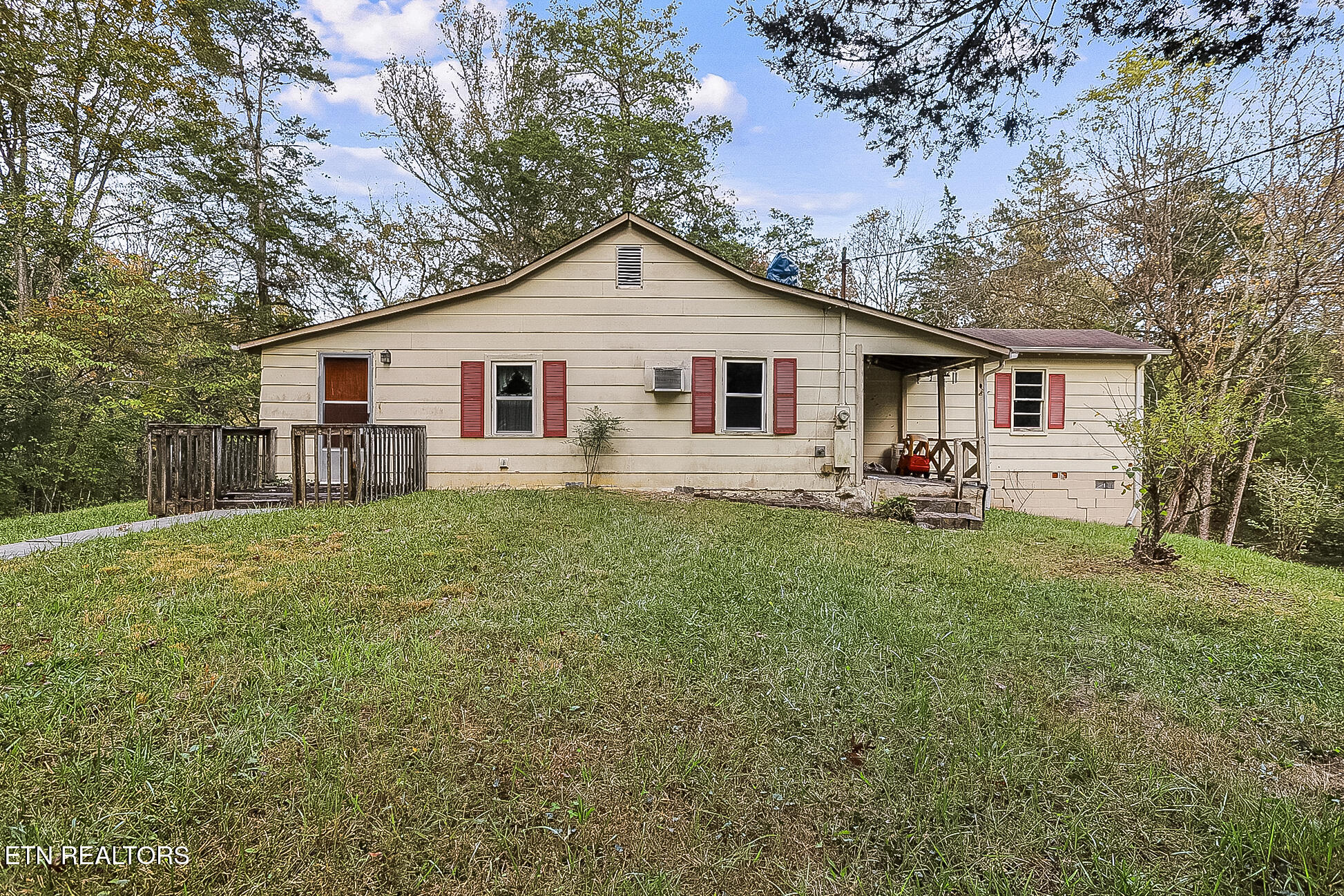 142 Lambdin Road Maynardville TN 37807
