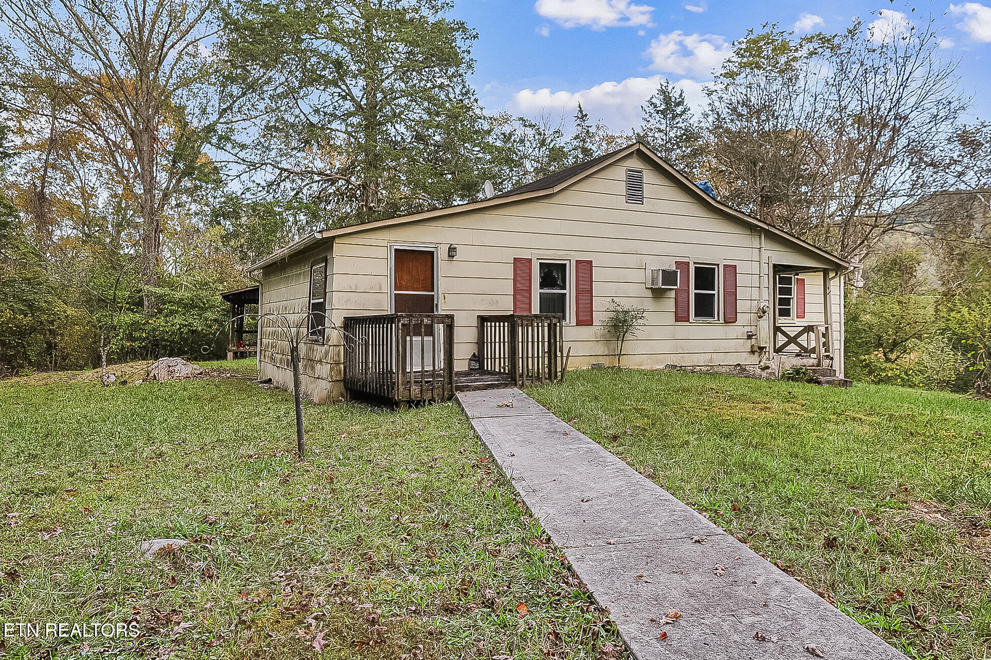 142 Lambdin Road Maynardville TN 37807