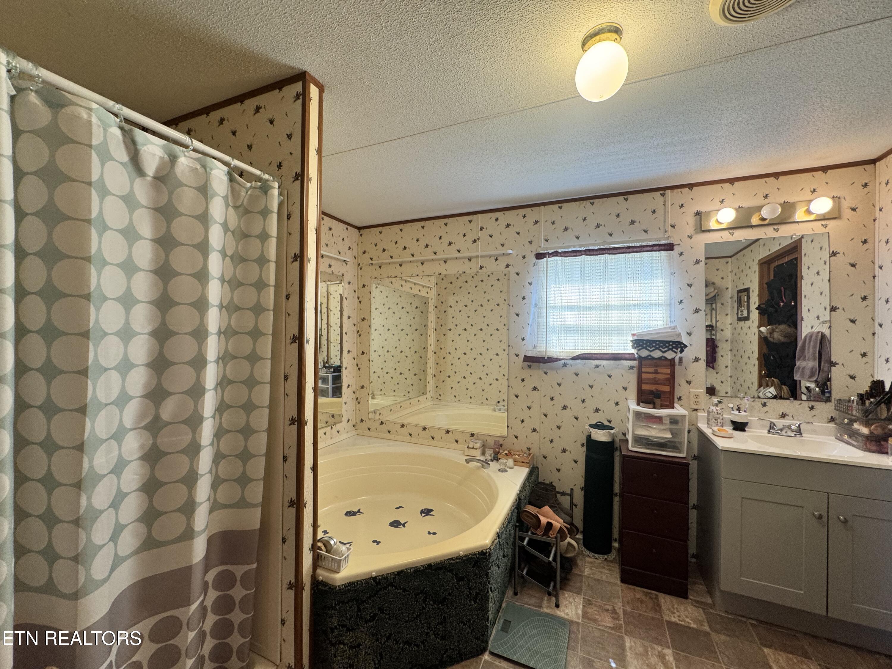 407 N Wilder Avenue Rockwood TN 37854
