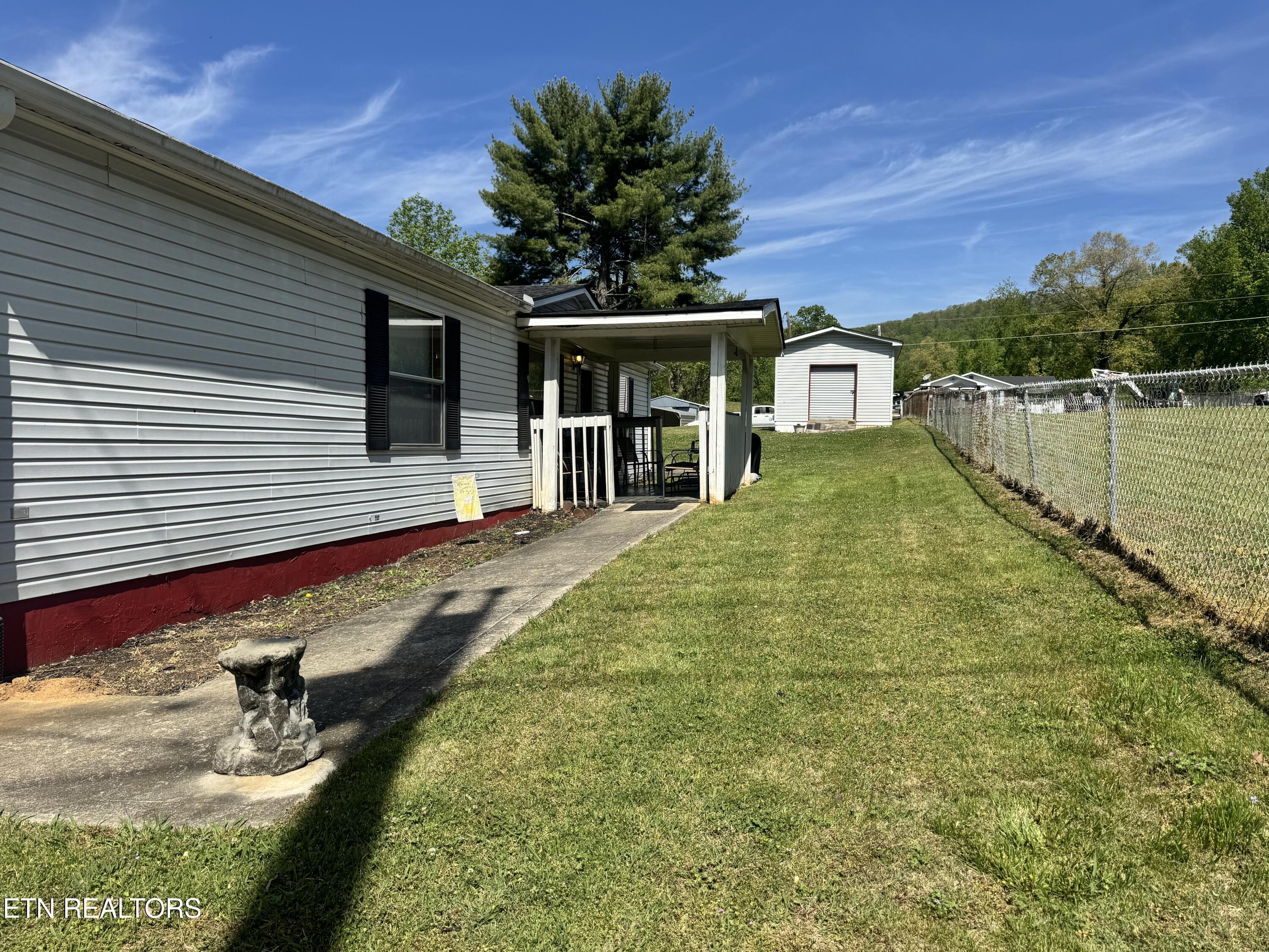 407 N Wilder Avenue Rockwood TN 37854