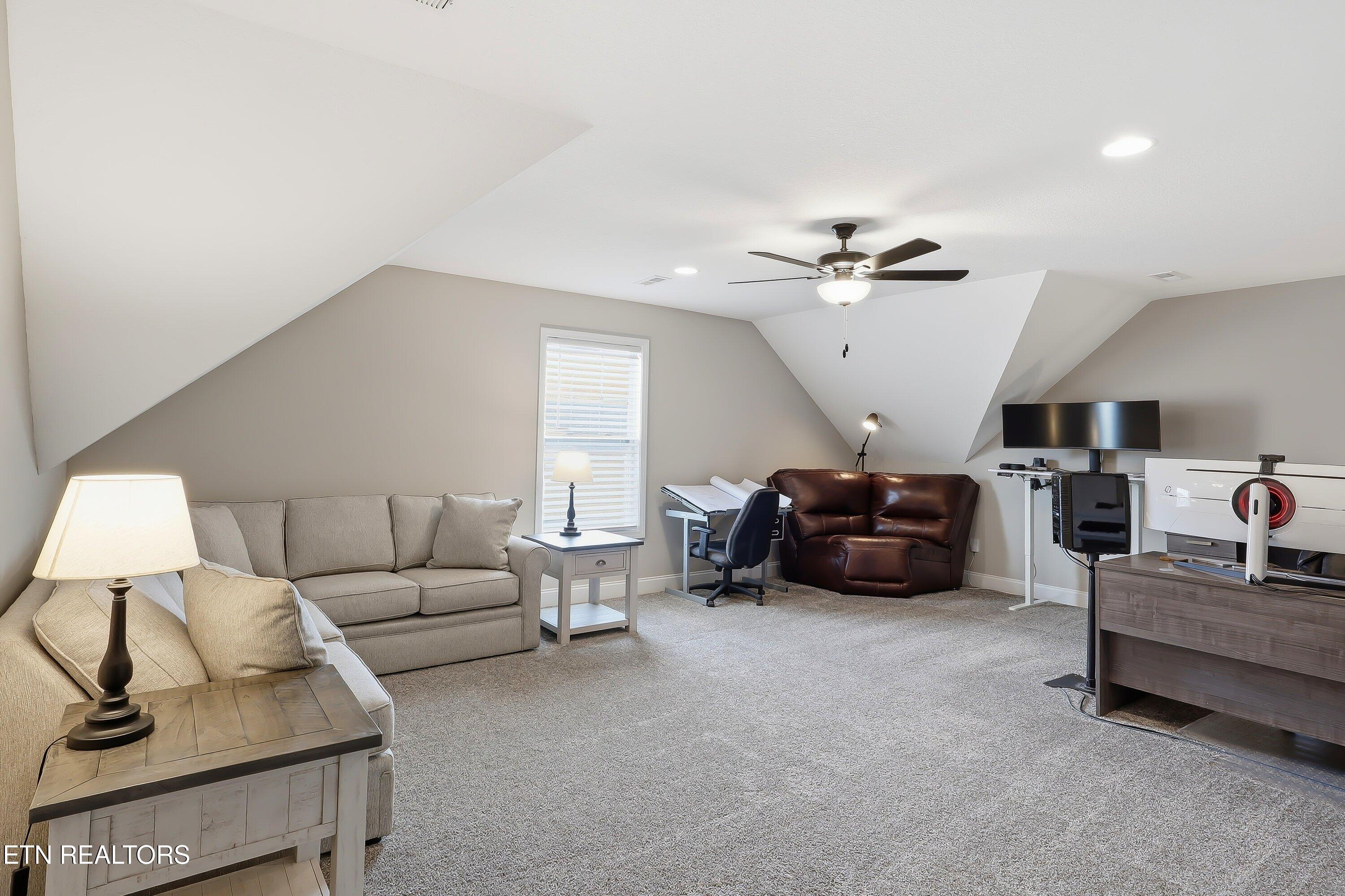 8529 Creek Valley Lane Knoxville TN 37931