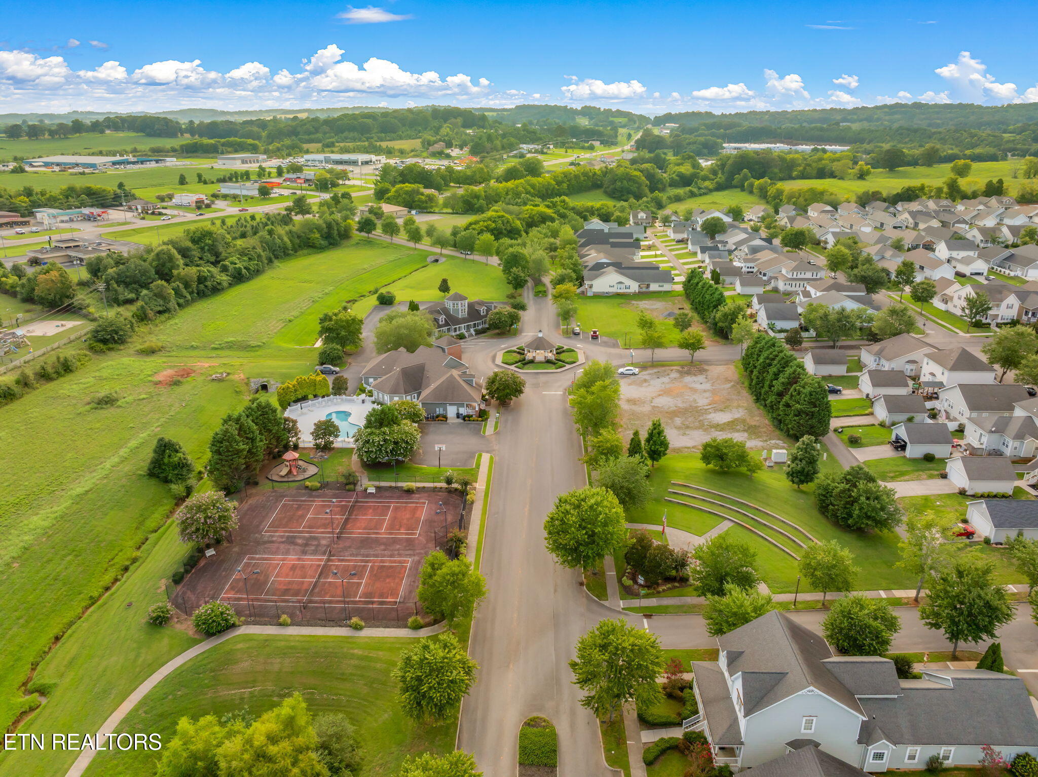 920 Stratford Avenue Sweetwater TN 37874