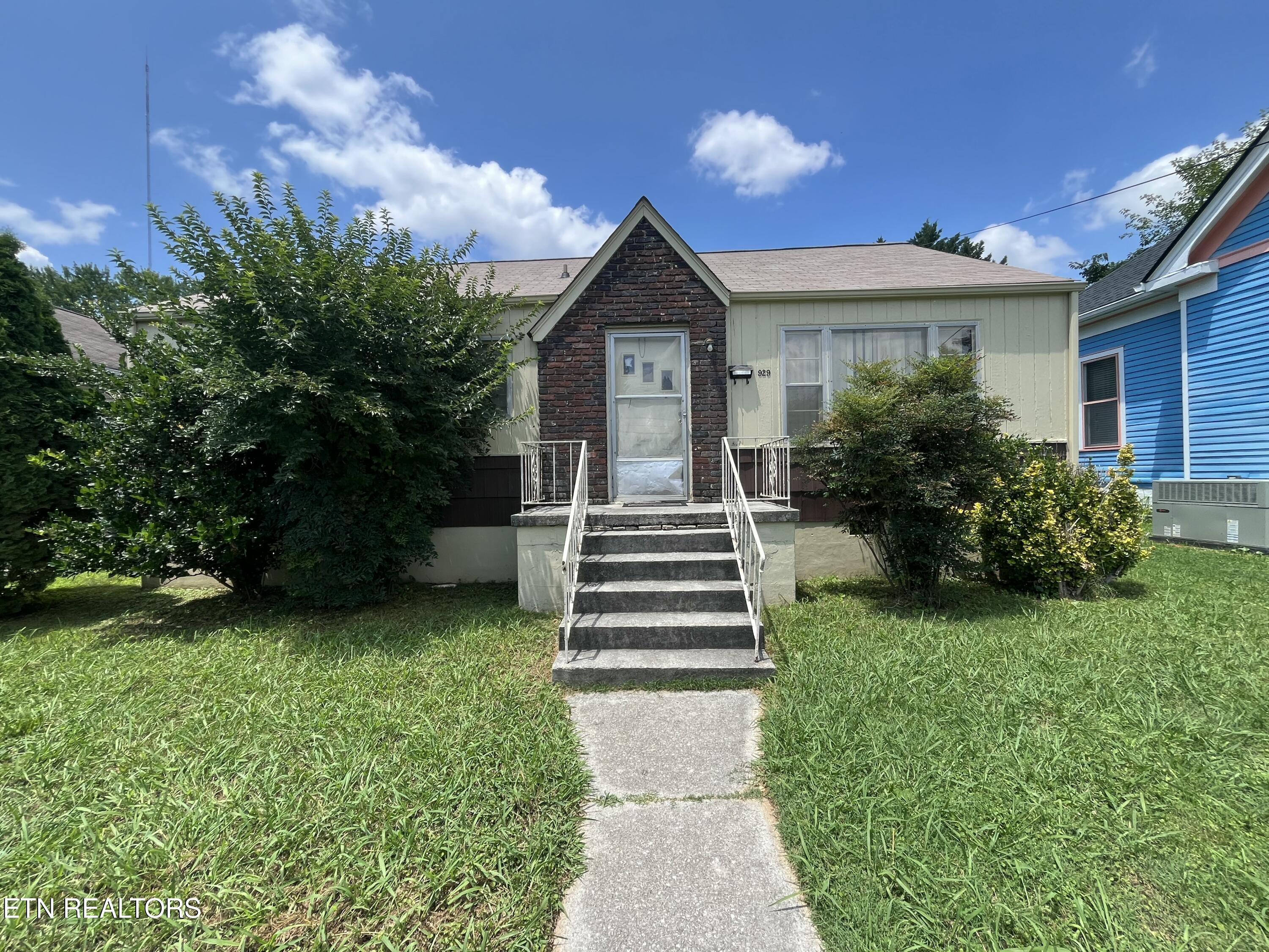 929 Chickamauga Avenue Knoxville TN 37917