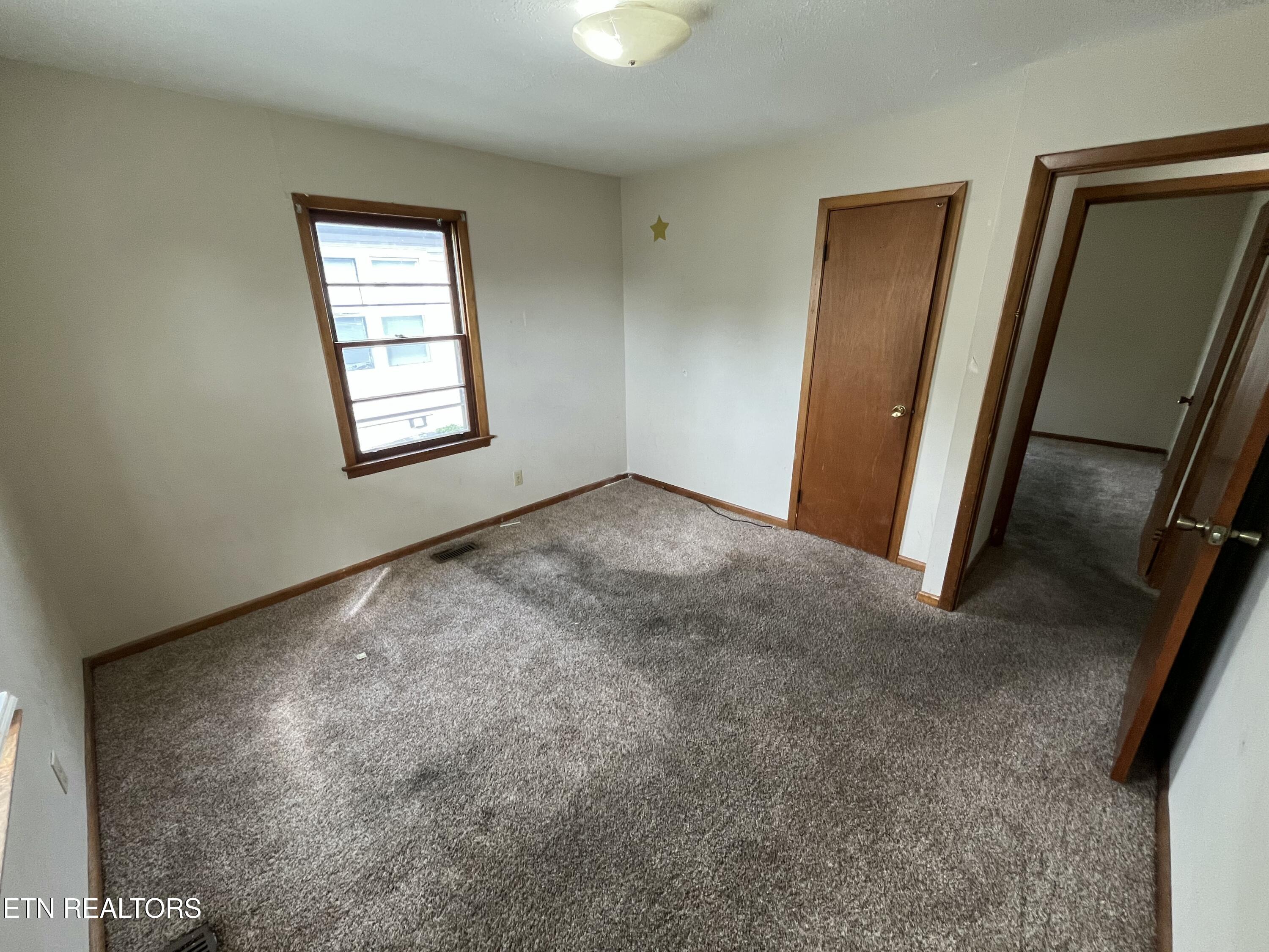 929 Chickamauga Avenue Knoxville TN 37917