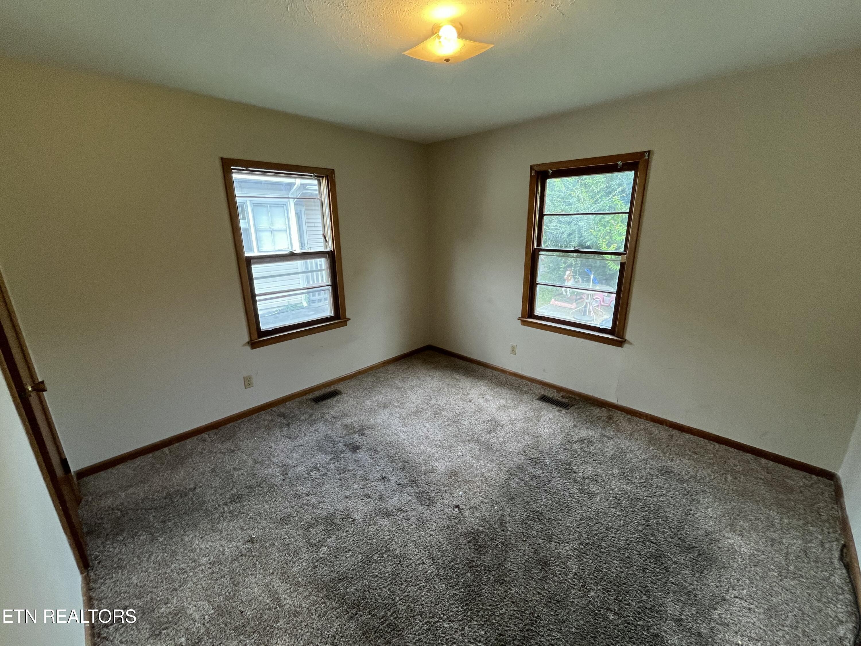 929 Chickamauga Avenue Knoxville TN 37917