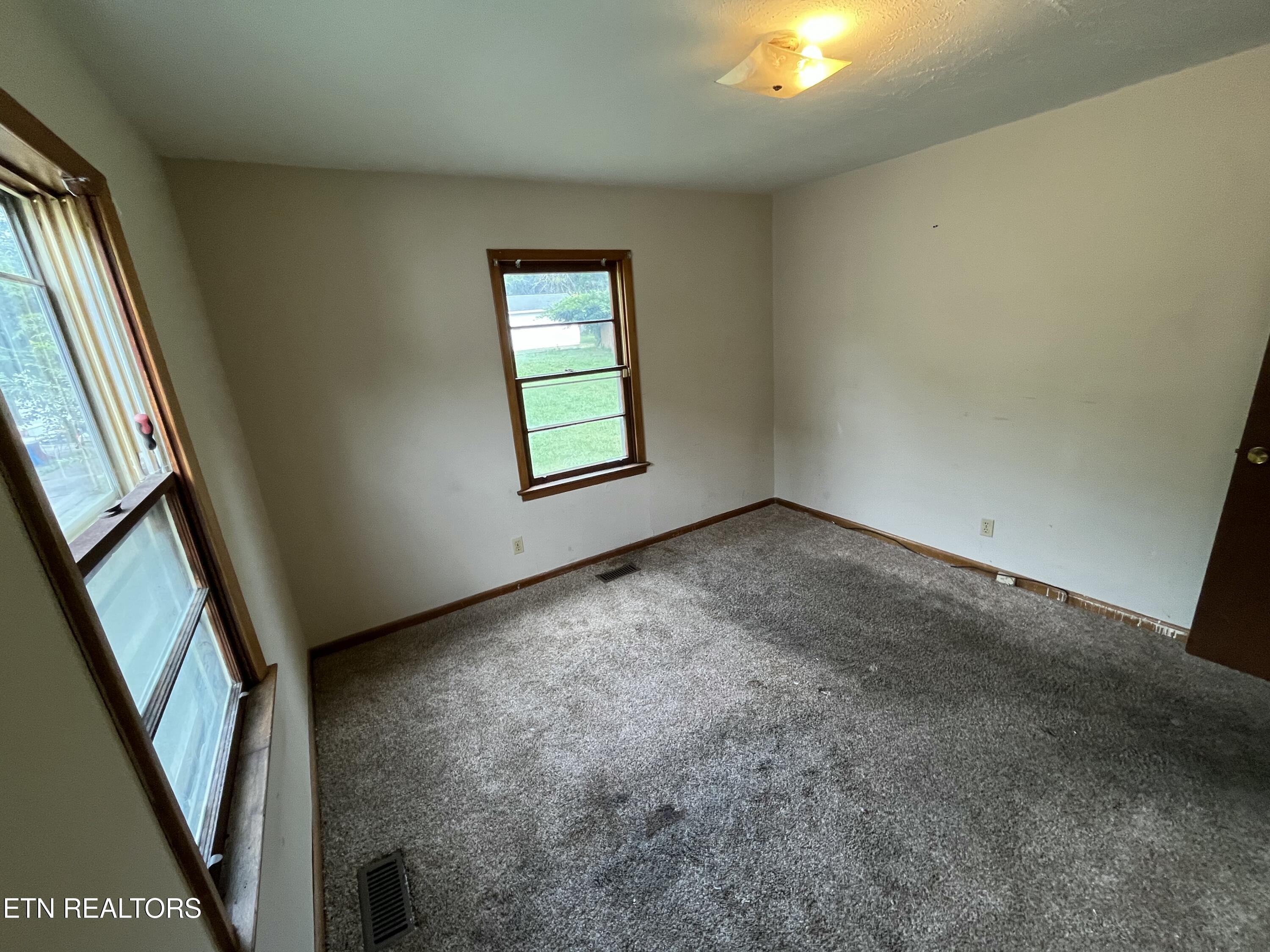 929 Chickamauga Avenue Knoxville TN 37917