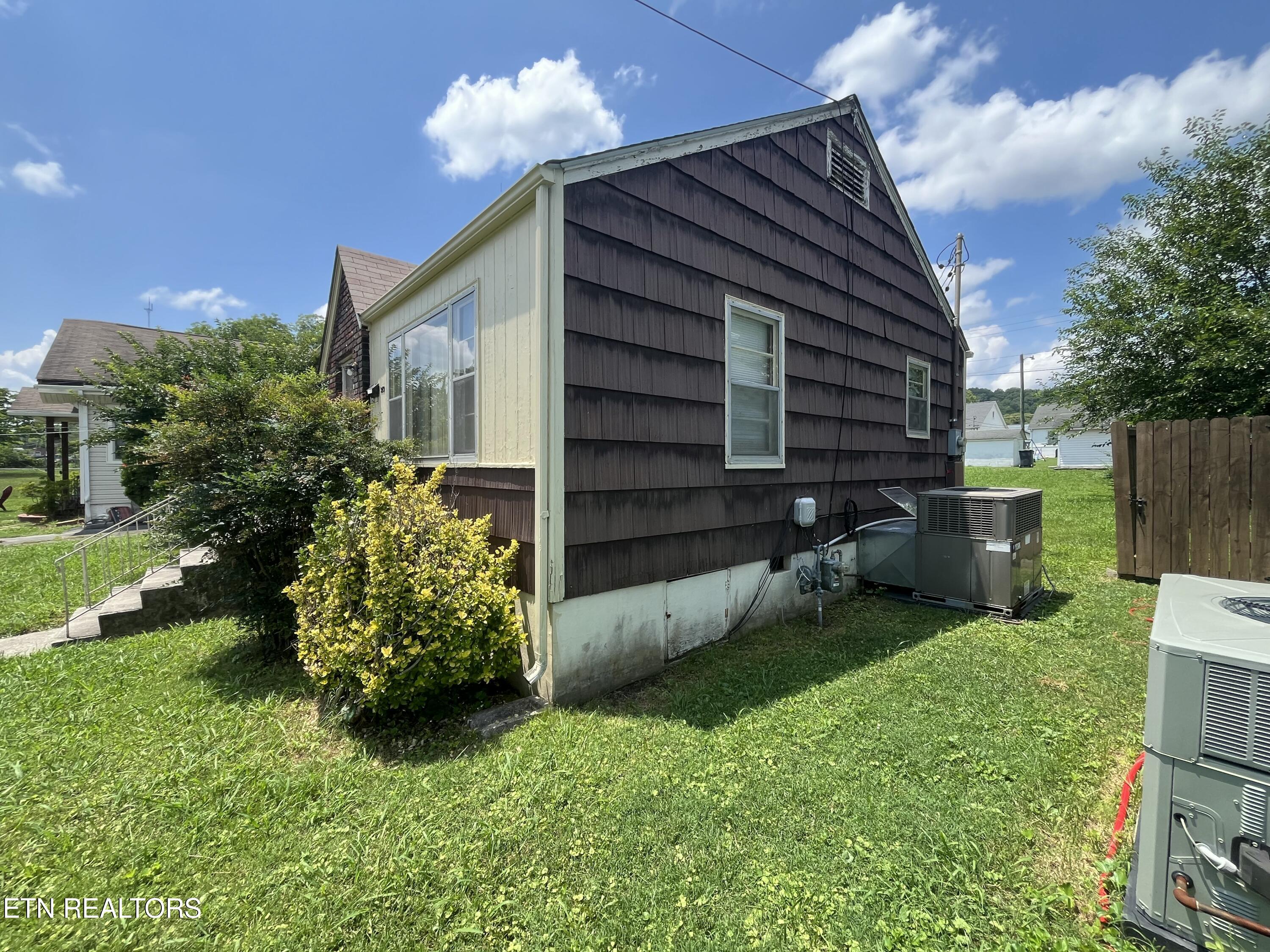 929 Chickamauga Avenue Knoxville TN 37917