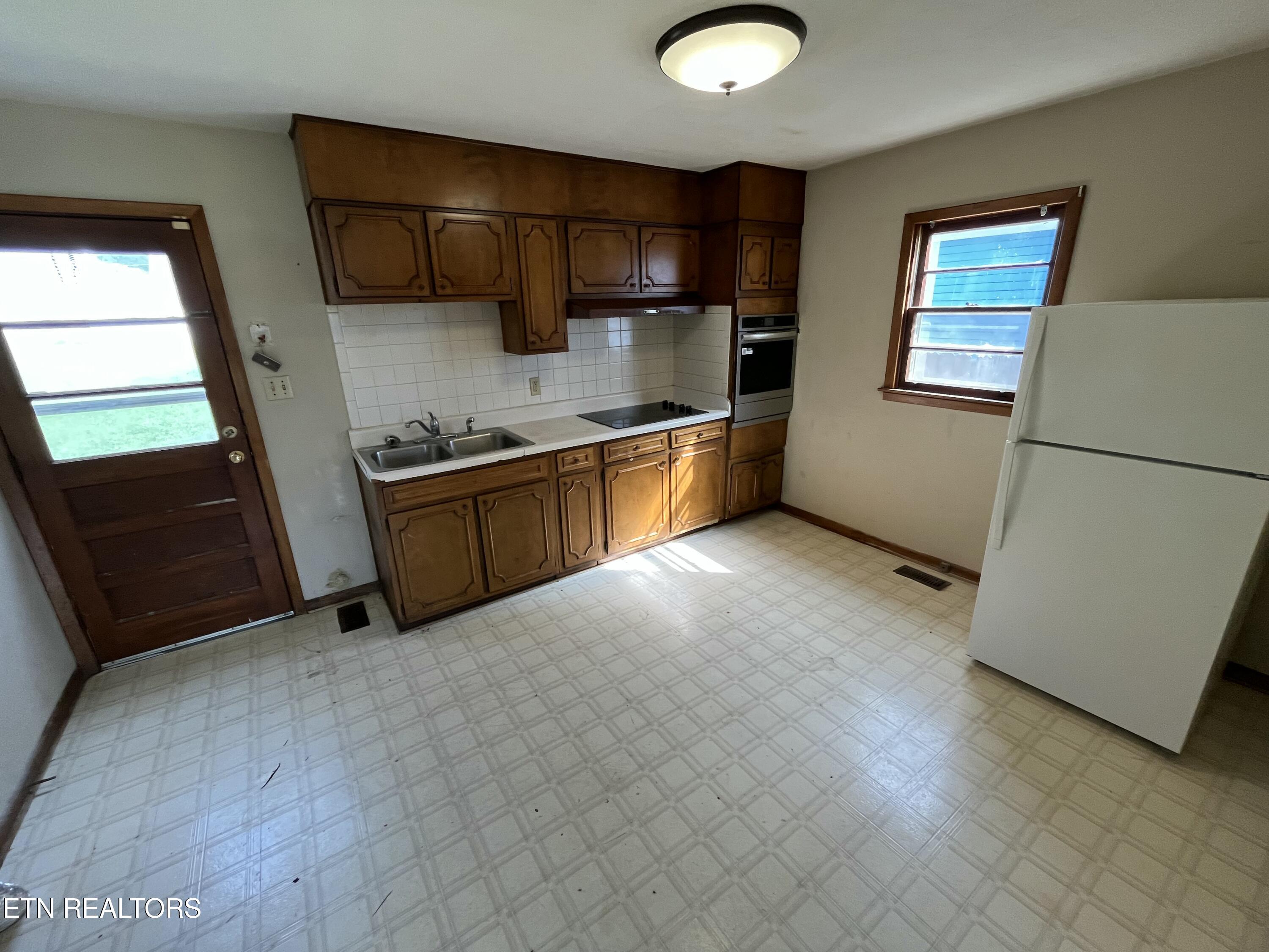 929 Chickamauga Avenue Knoxville TN 37917