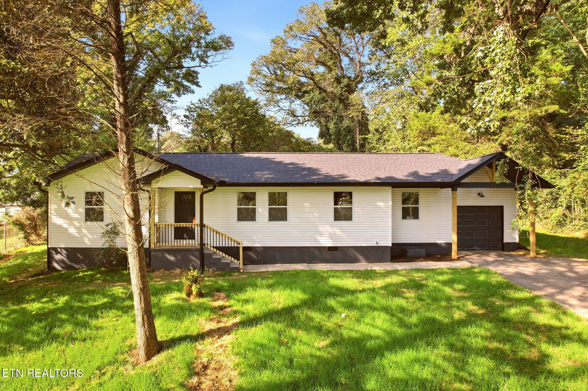 605 Forest View Road Knoxville TN 37919