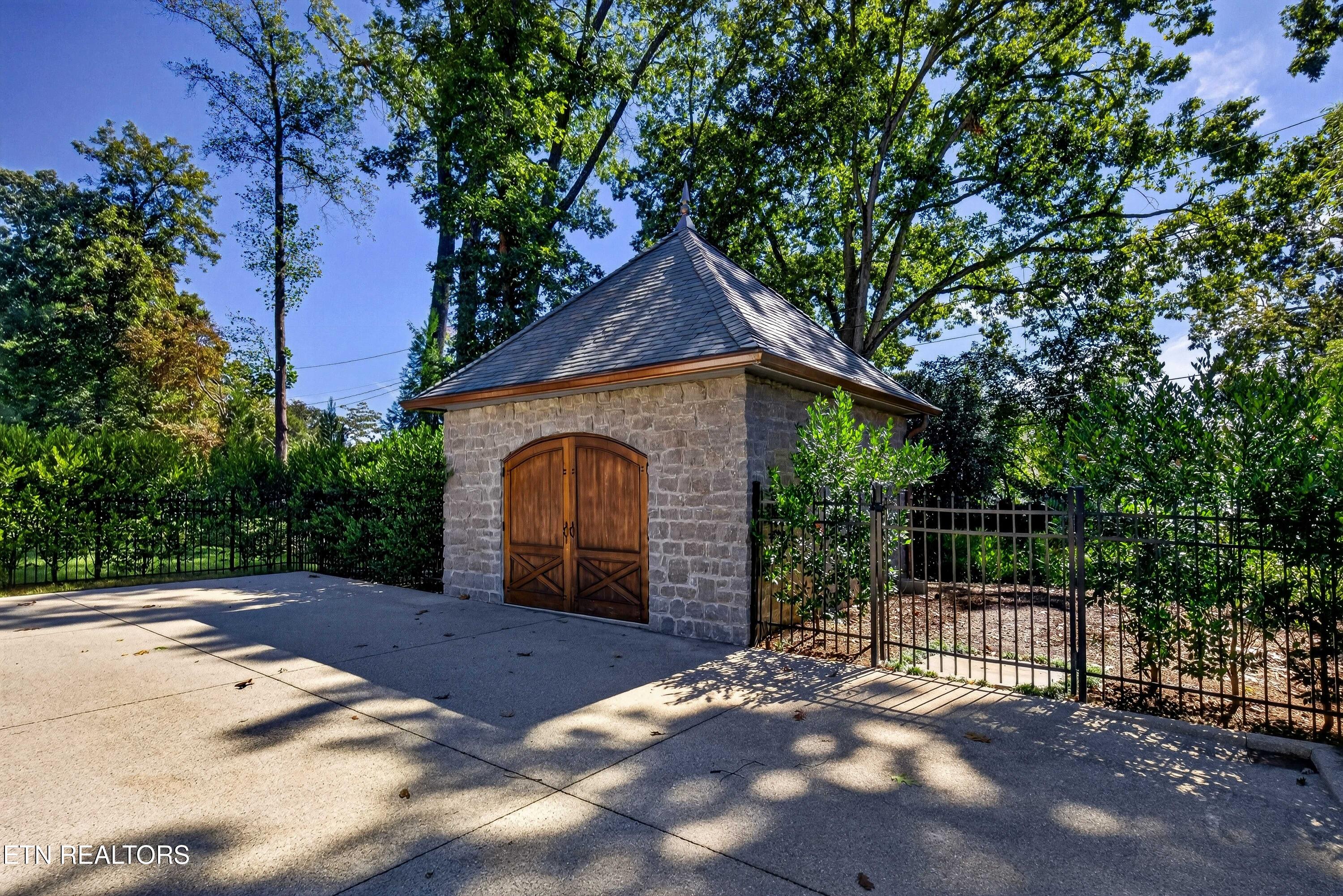3672 Woodland Drive Knoxville TN 37919