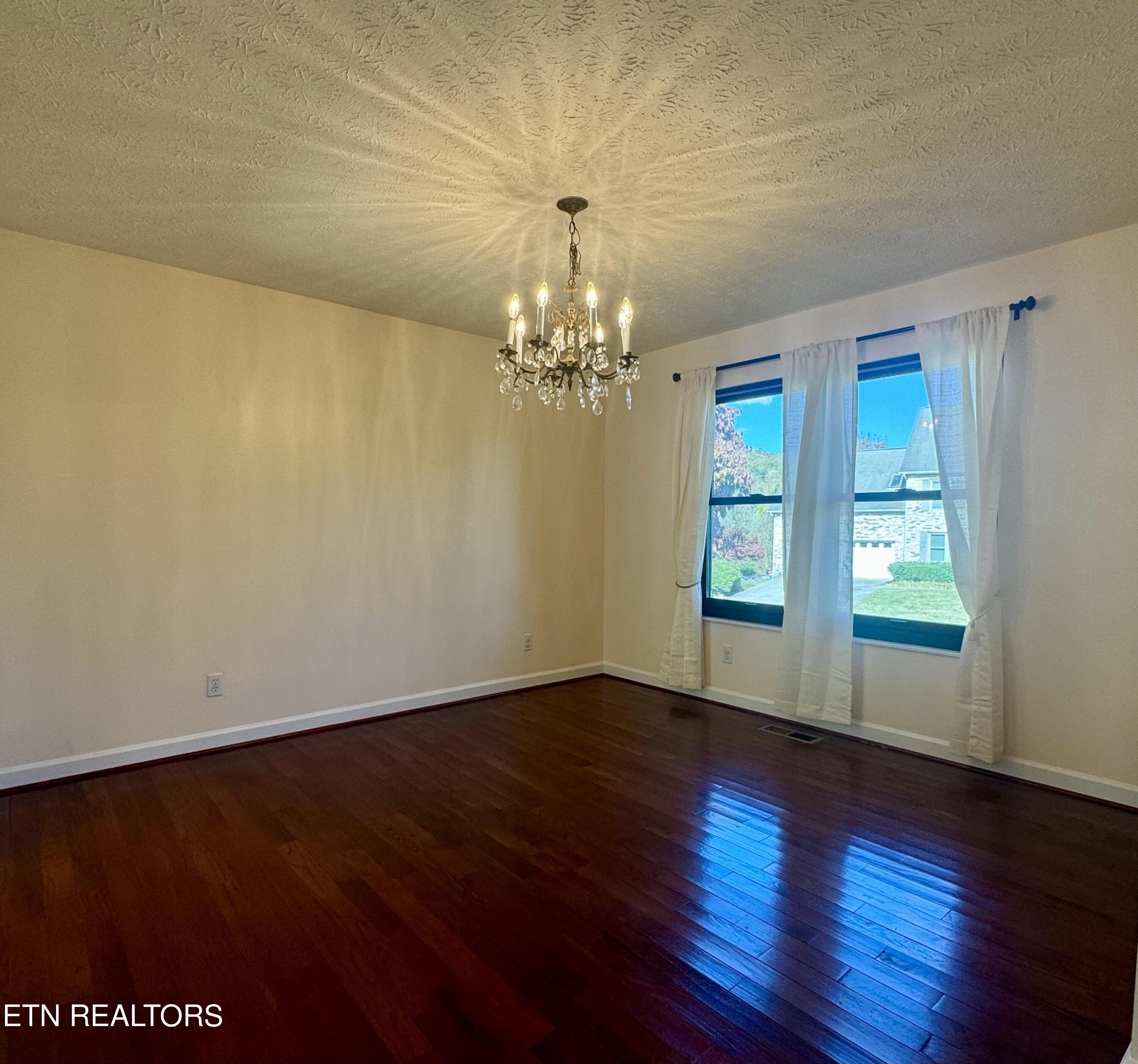 115 Capital Circle Oak Ridge TN 37830