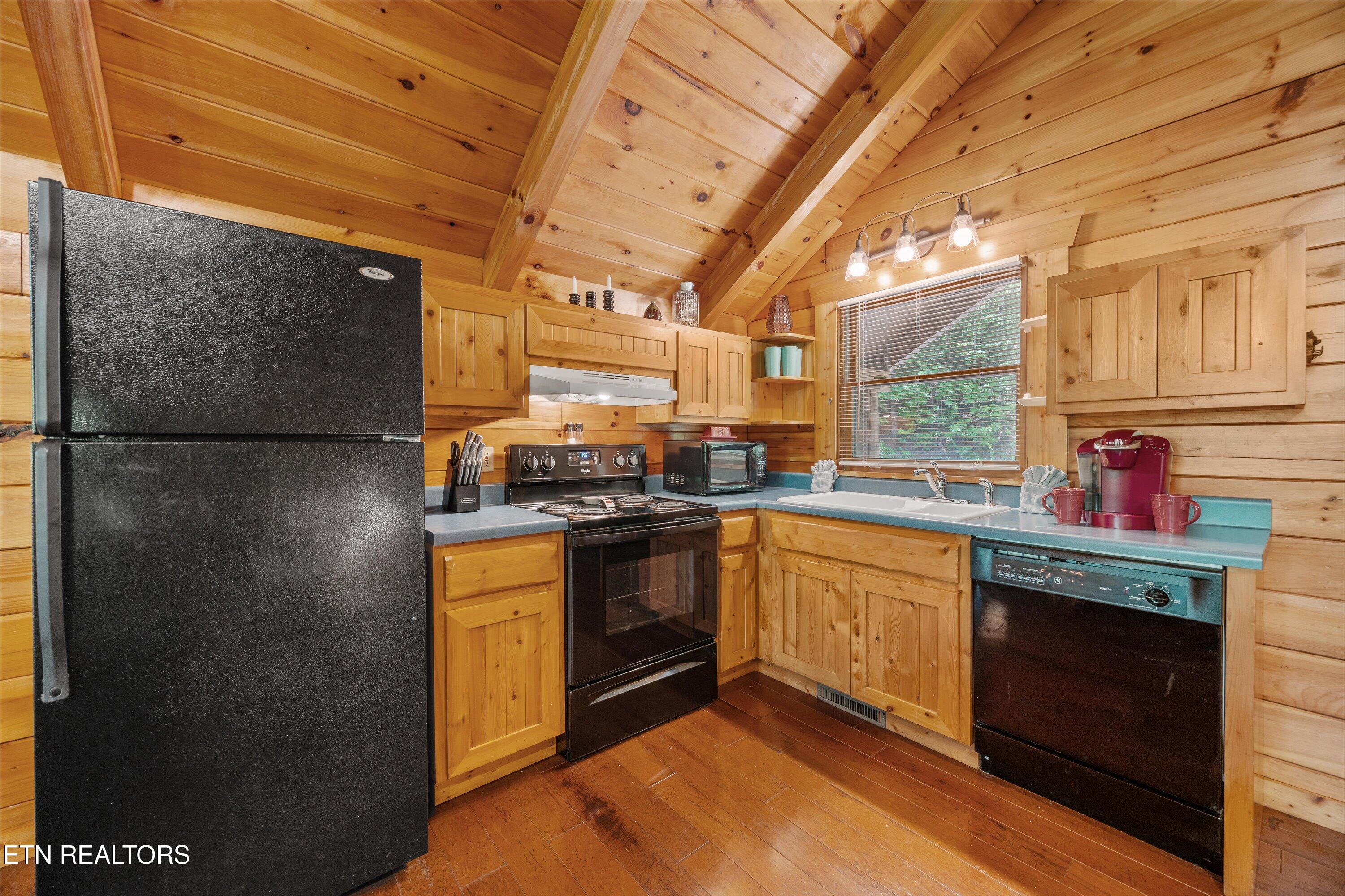 1235 Honeysuckle Lane Sevierville TN 37876