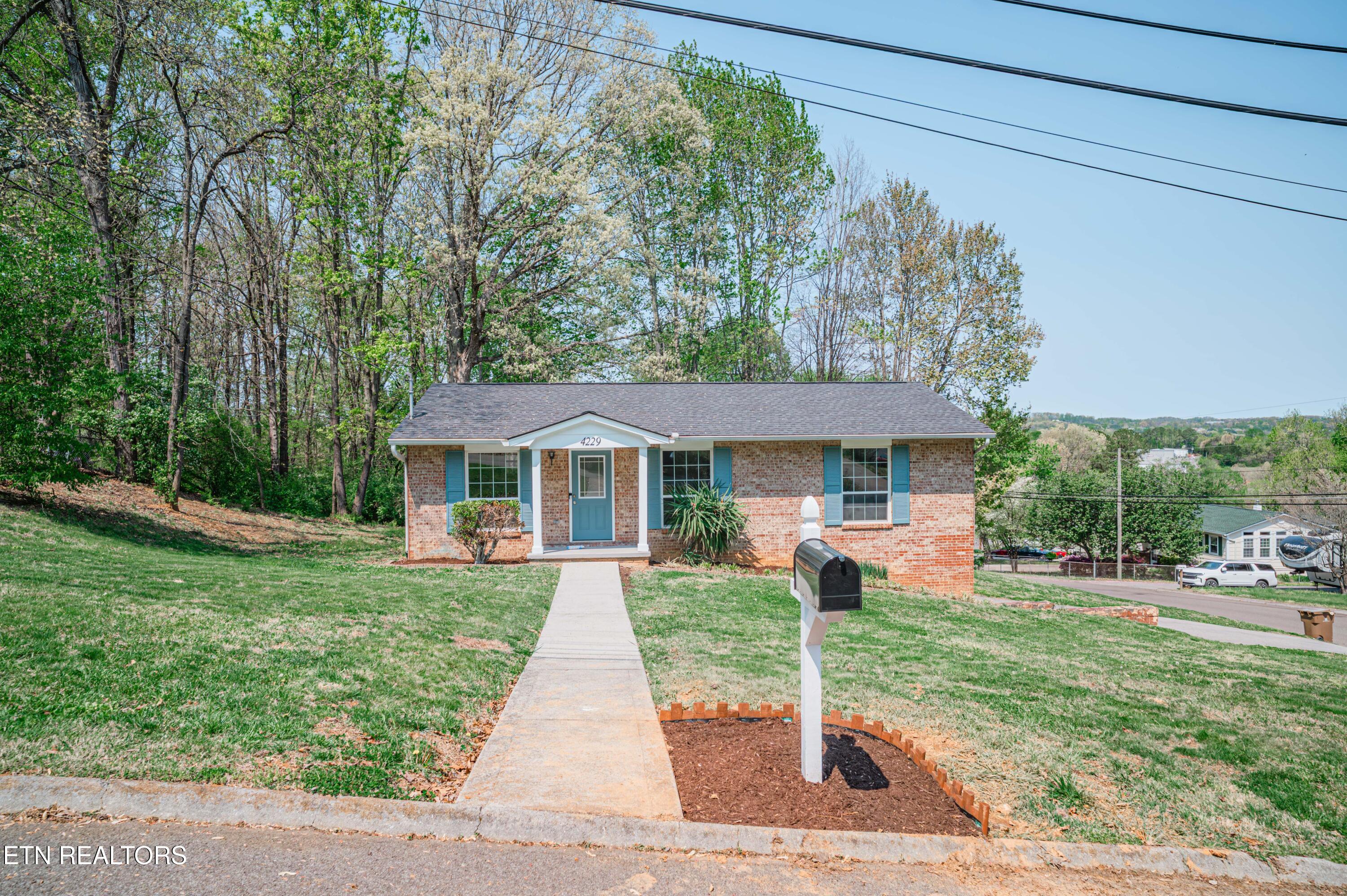 4229 Abercorn Road Knoxville TN 37921