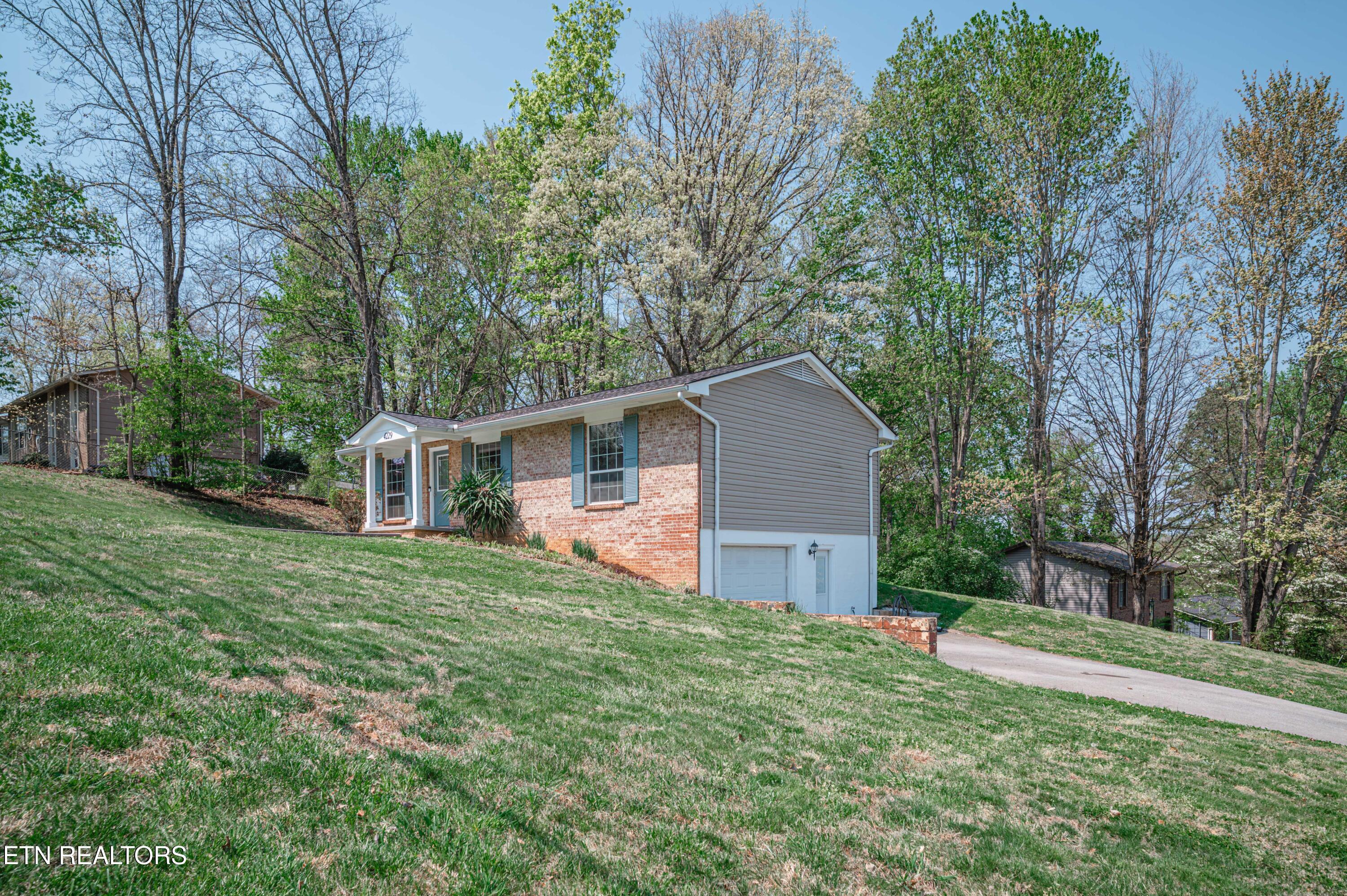 4229 Abercorn Road Knoxville TN 37921