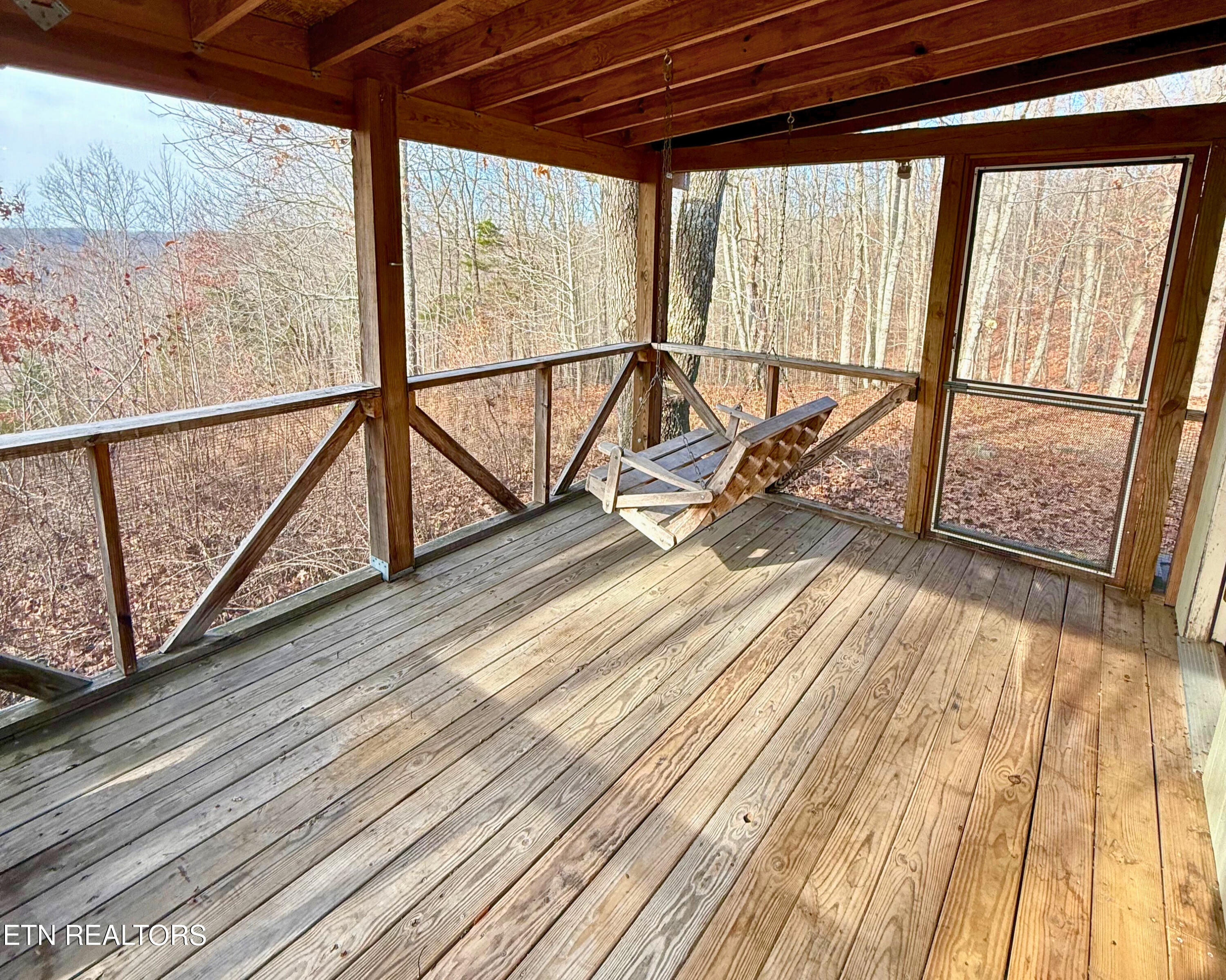 353 Red Bud Lane Hilham TN 38568