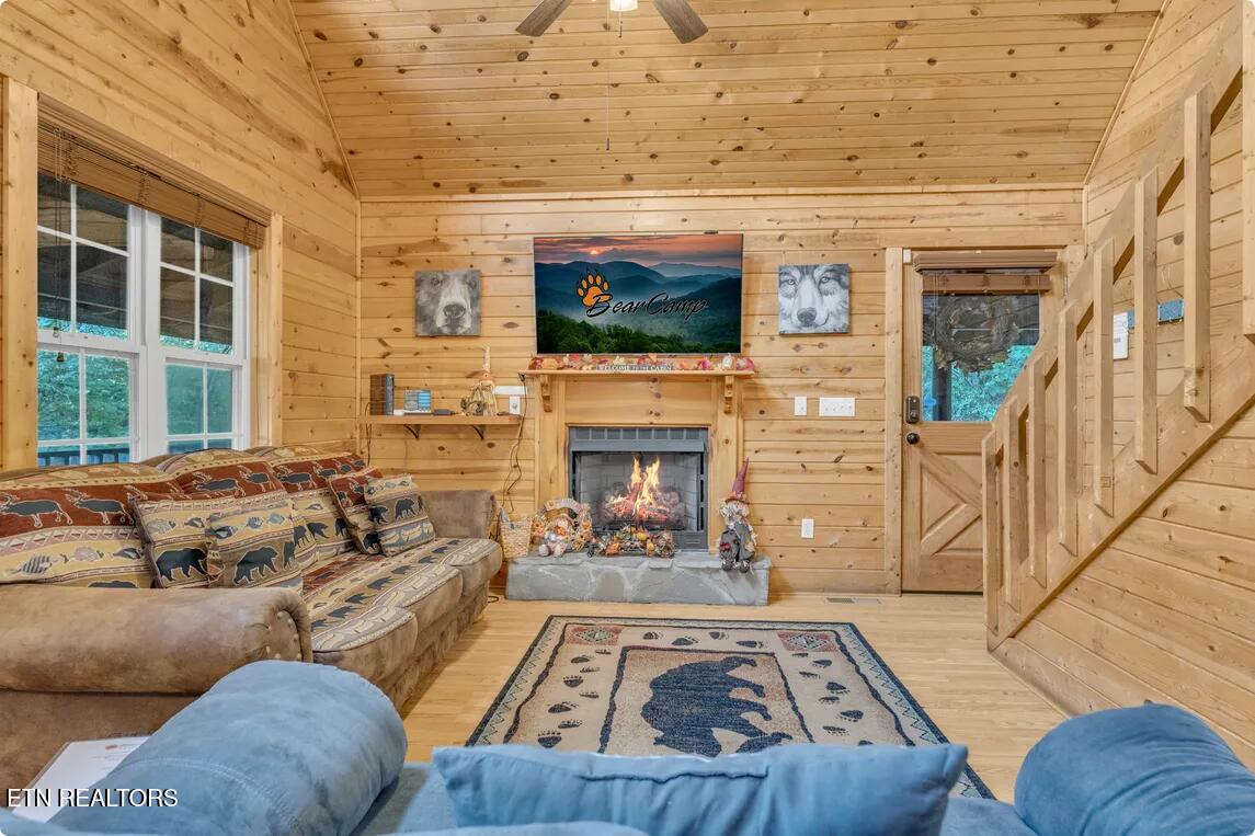 1815 Maranohe Way Sevierville TN 37862