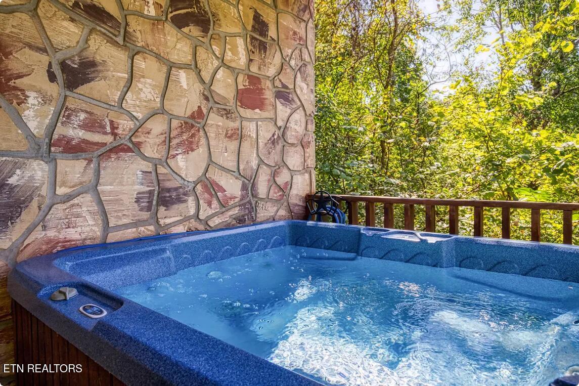 1815 Maranohe Way Sevierville TN 37862