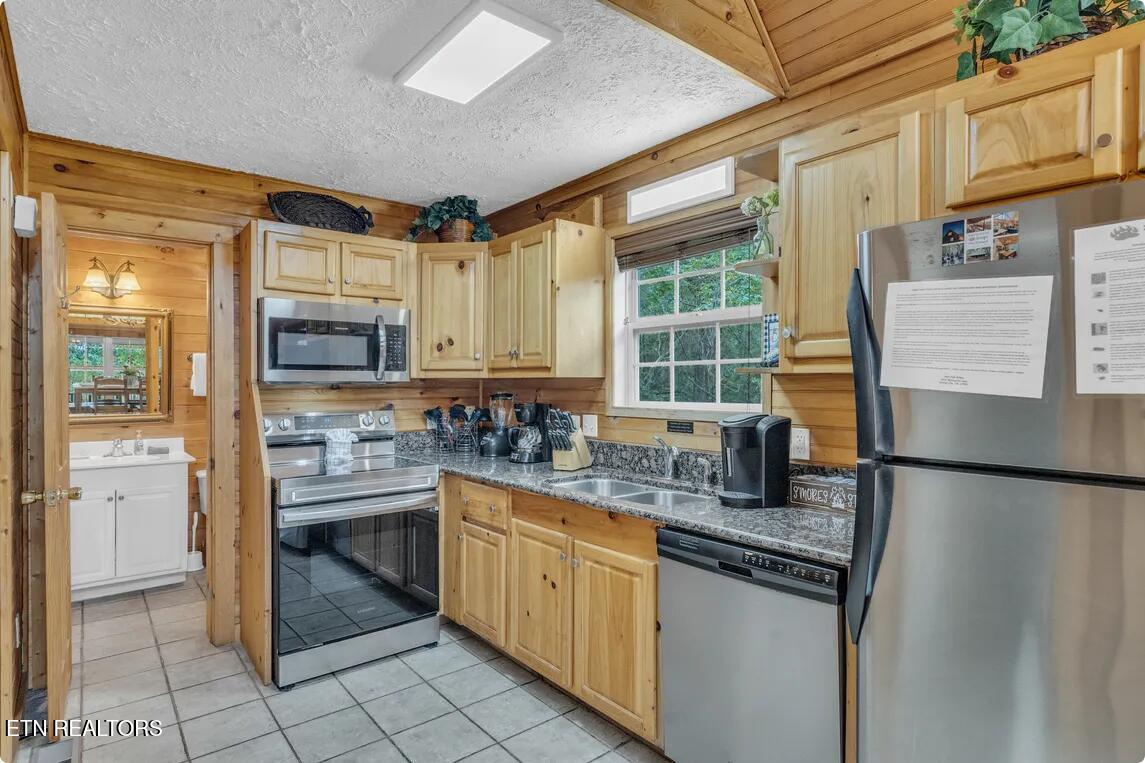 1815 Maranohe Way Sevierville TN 37862