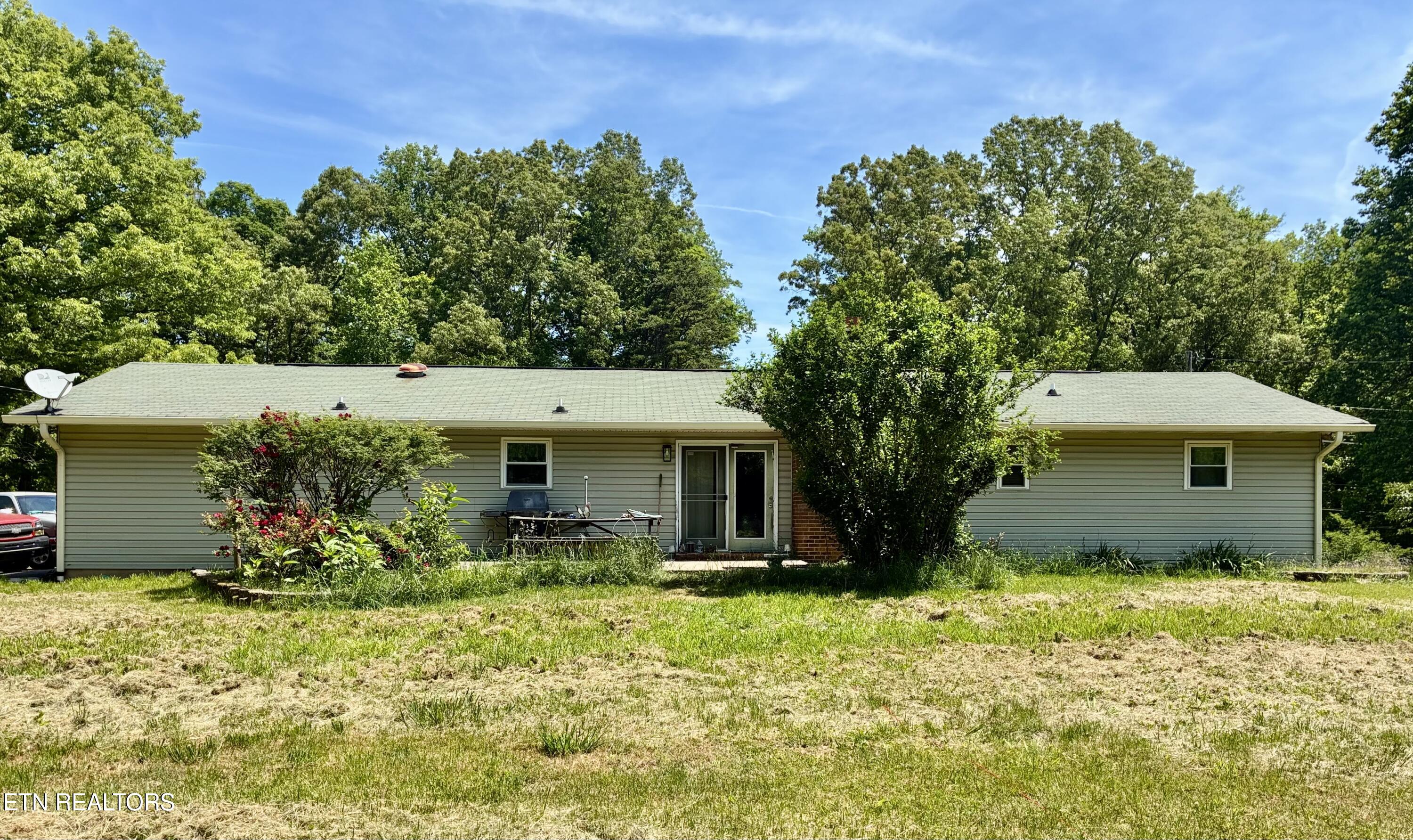 1513 N Campbell Station Road Knoxville TN 37932