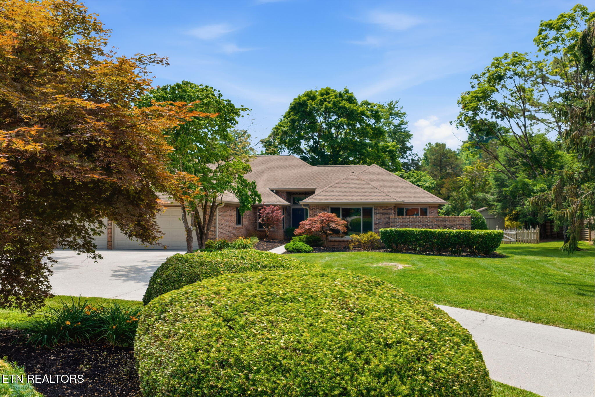 452 Mariner Point Drive Clinton TN 37716