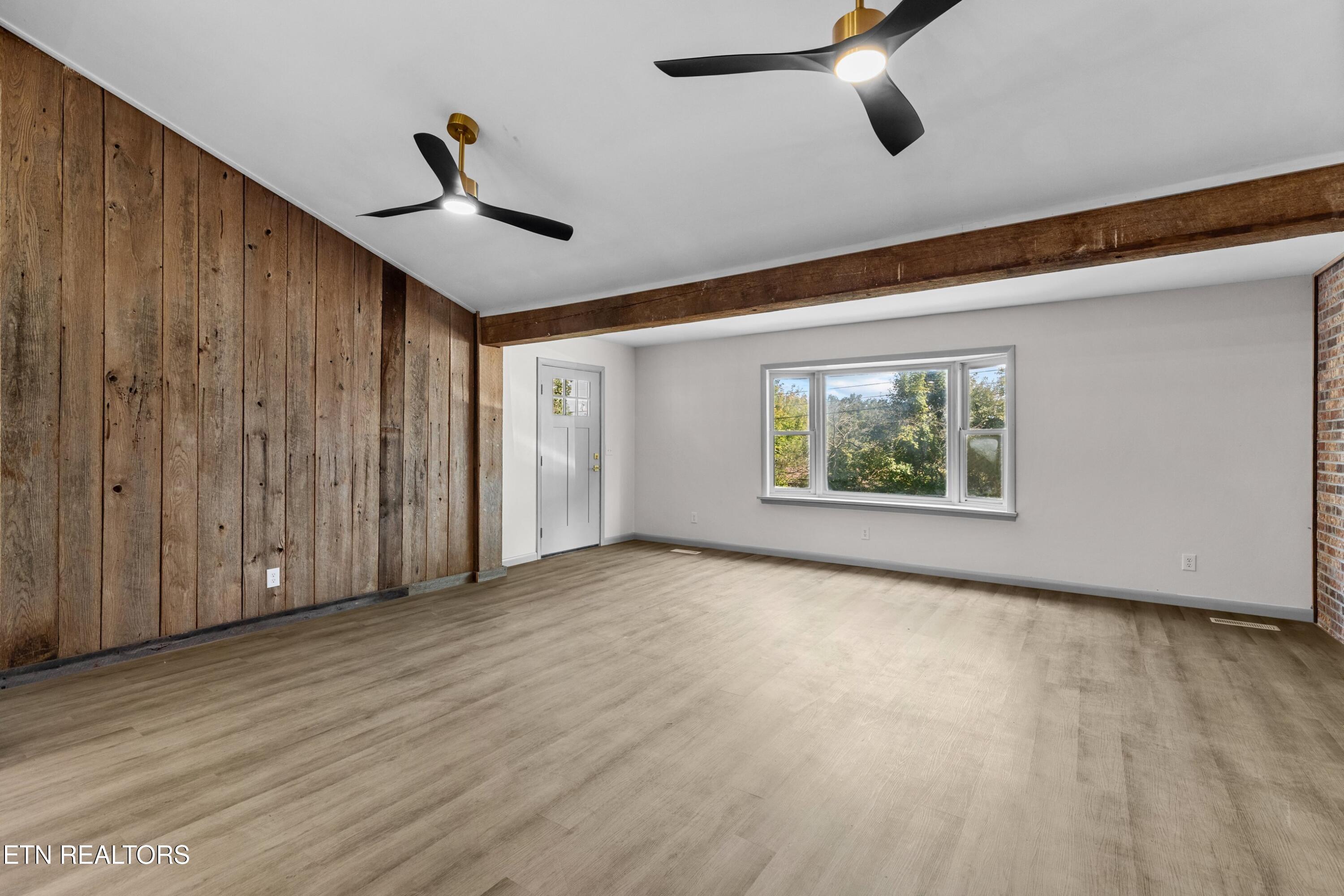 1928 Bouldercrest Drive Dandridge TN 37725