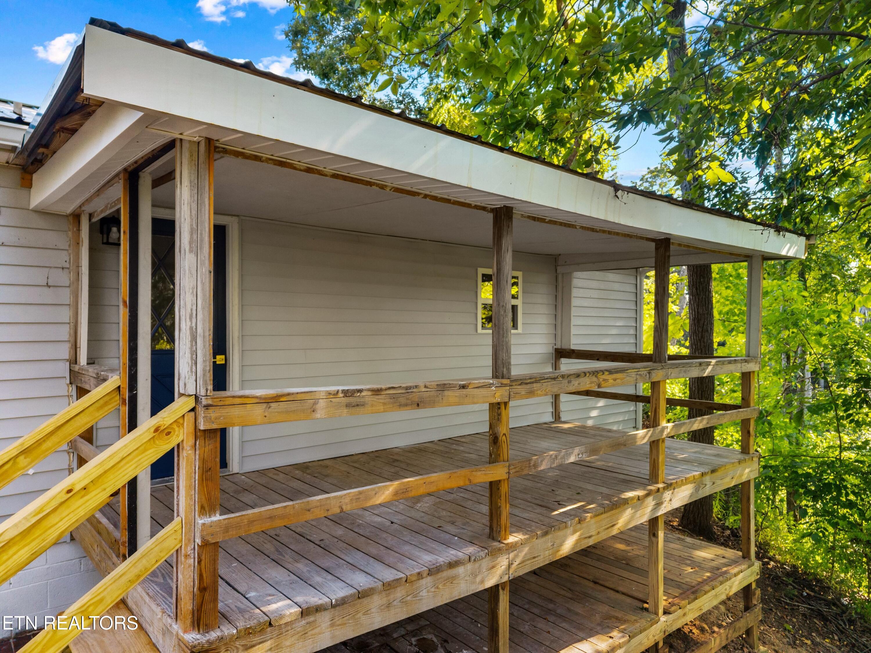 1928 Bouldercrest Drive Dandridge TN 37725