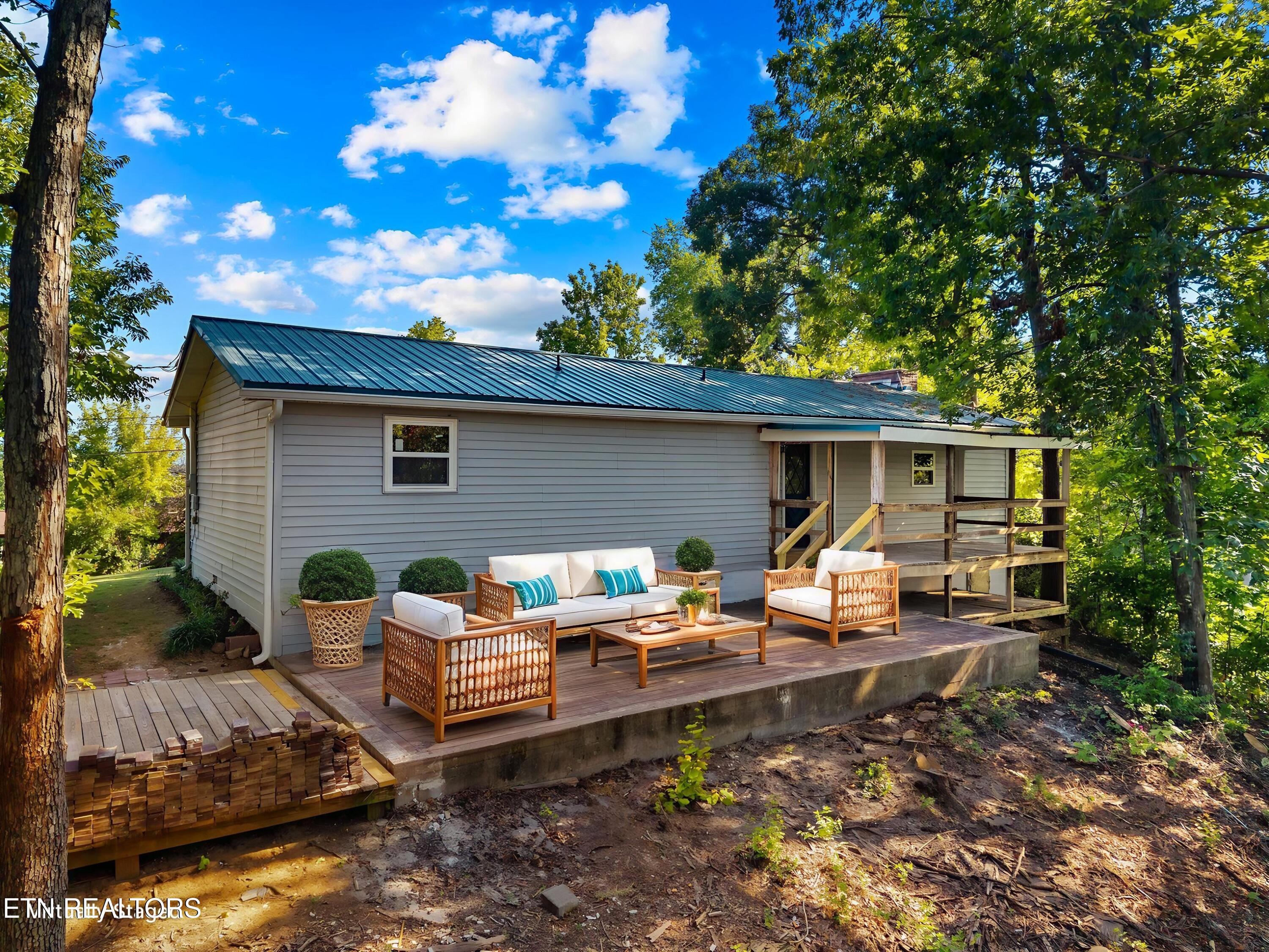 1928 Bouldercrest Drive Dandridge TN 37725