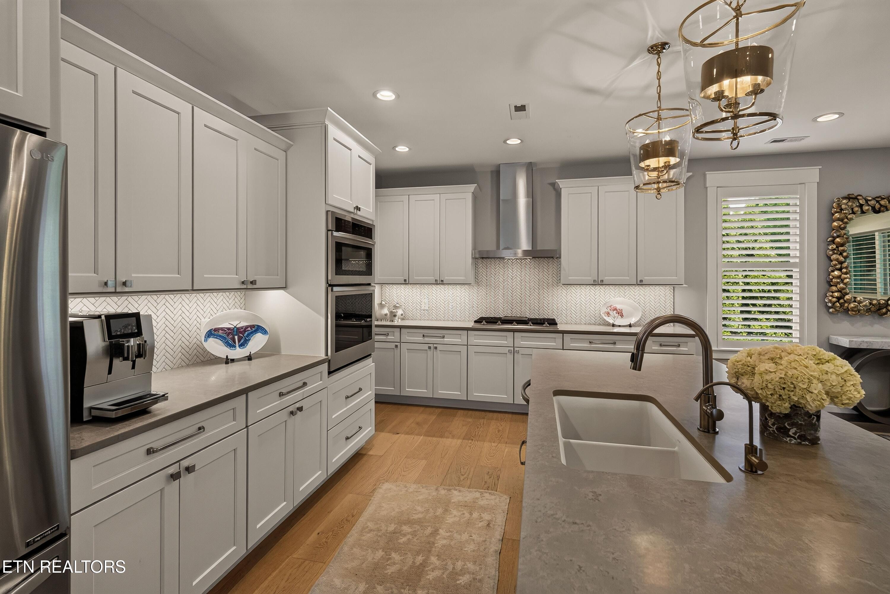 1305 Legacy Cove Way Knoxville TN 37919