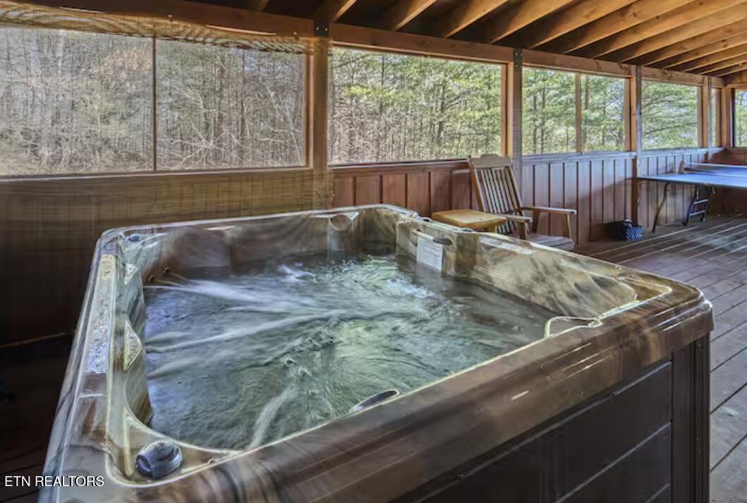 2963 Little Cub Way Sevierville TN 37862