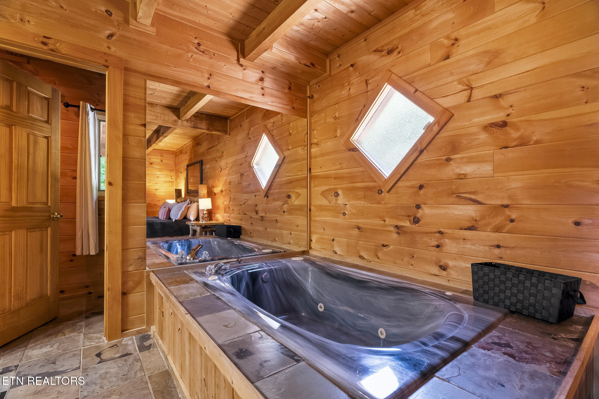 2963 Little Cub Way Sevierville TN 37862
