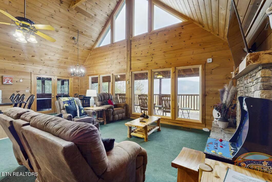 2963 Little Cub Way Sevierville TN 37862