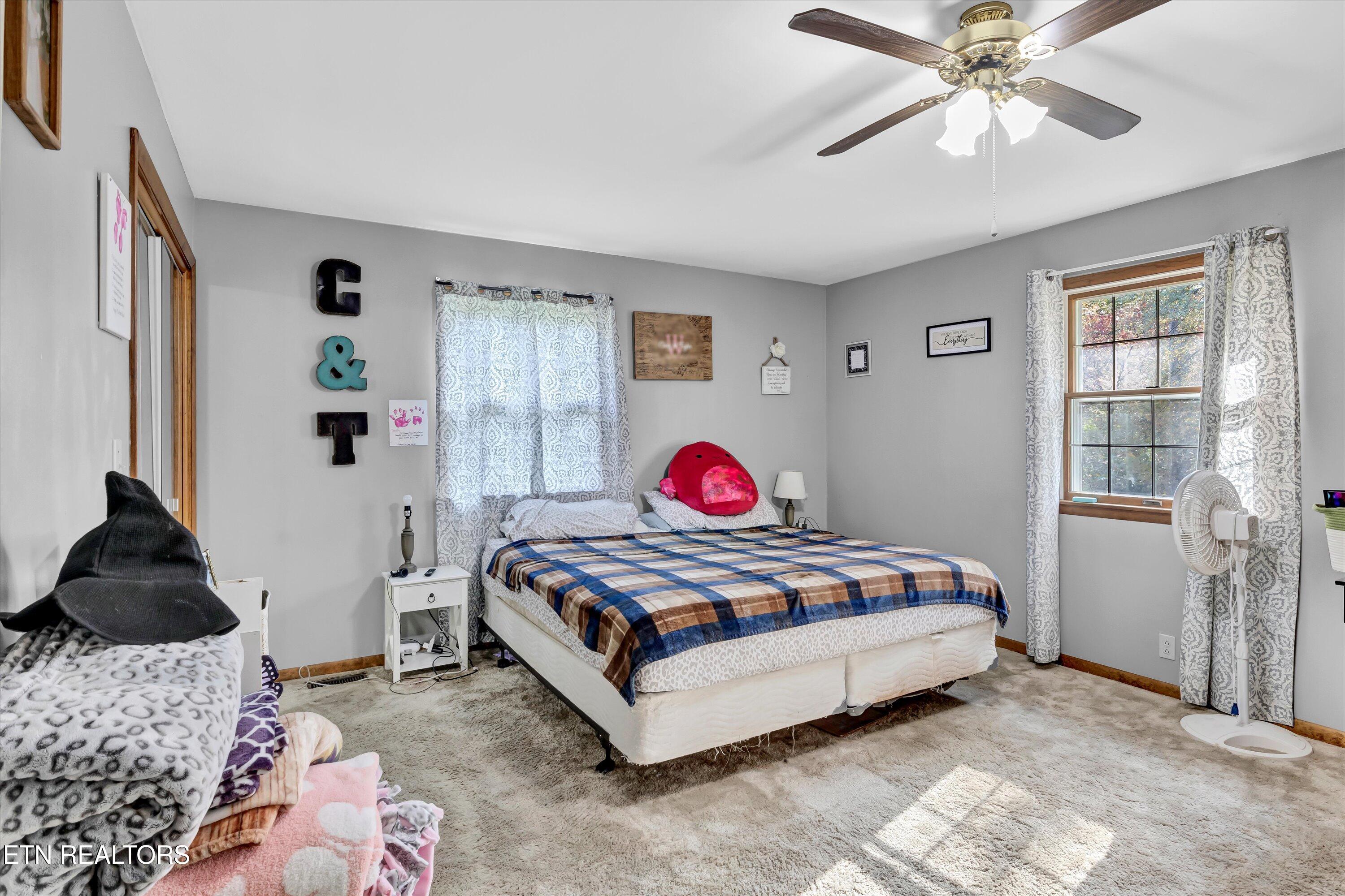 112 Montcrest Drive Harriman TN 37748