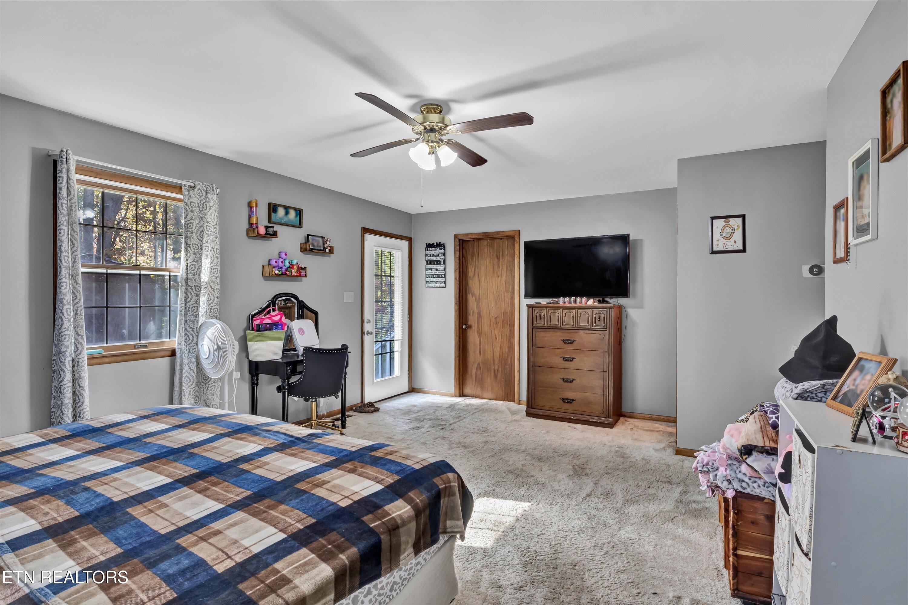 112 Montcrest Drive Harriman TN 37748