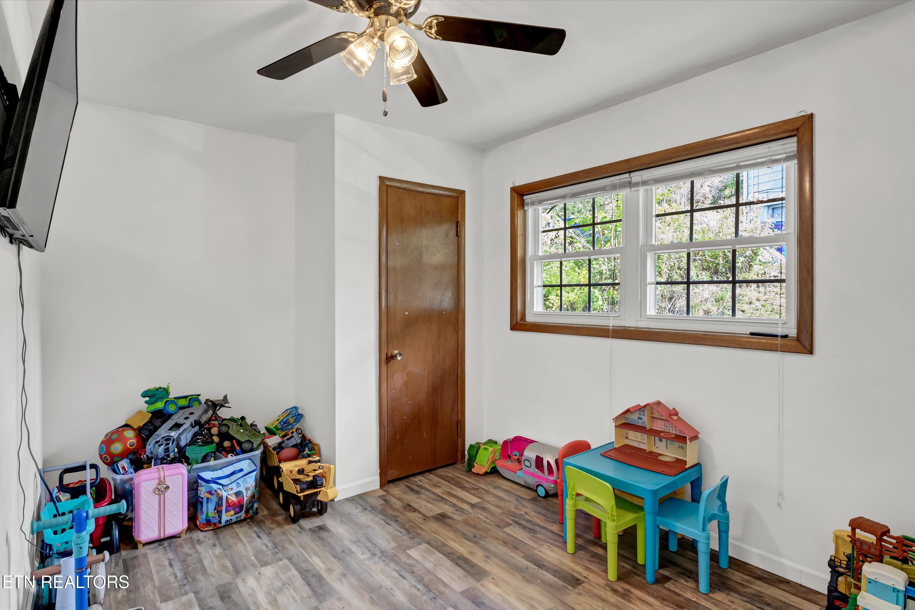 112 Montcrest Drive Harriman TN 37748