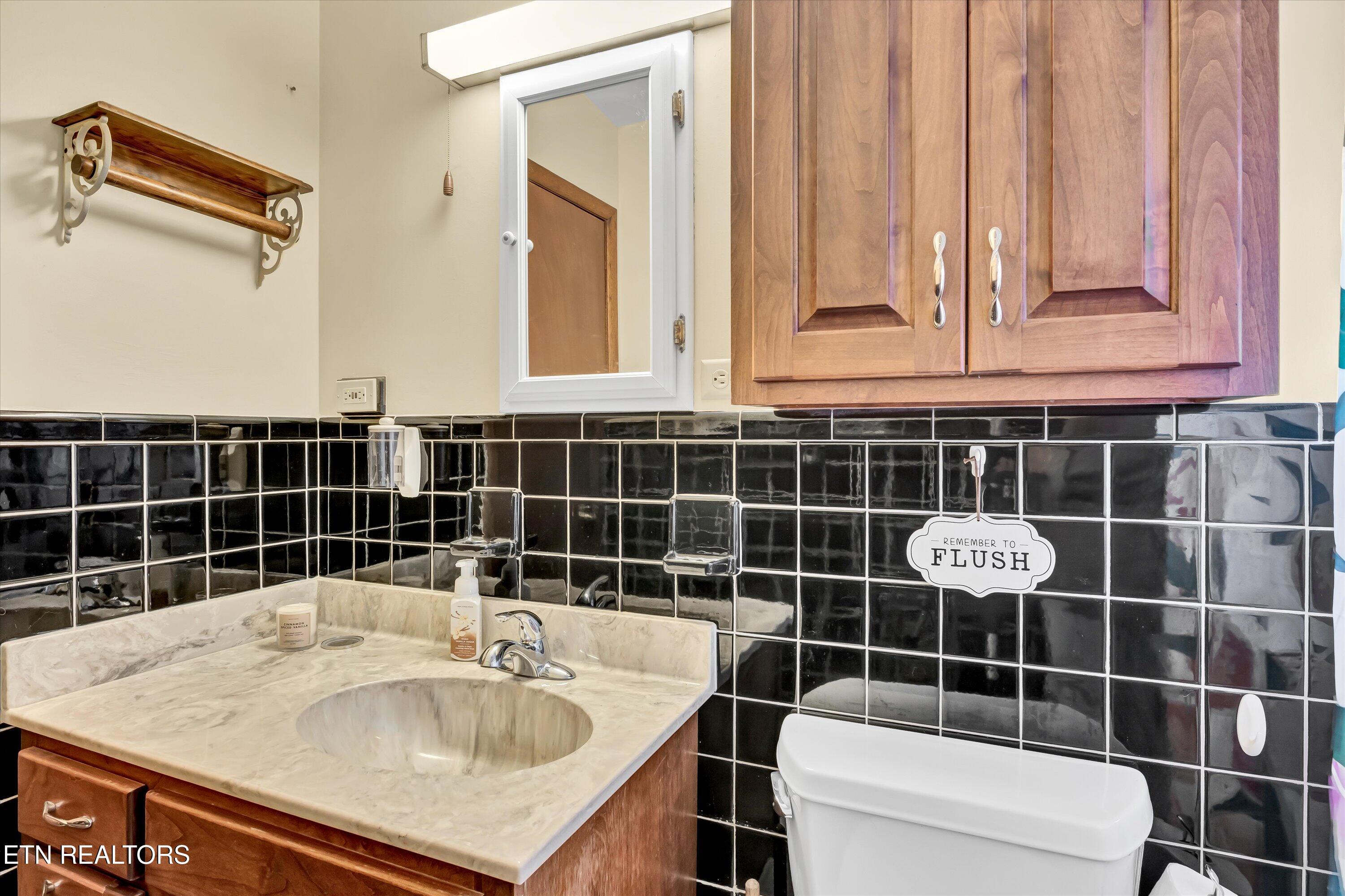 112 Montcrest Drive Harriman TN 37748