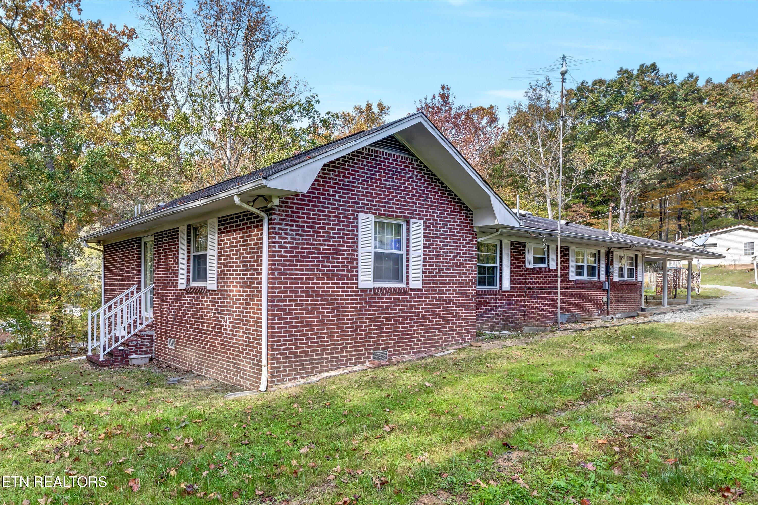 112 Montcrest Drive Harriman TN 37748
