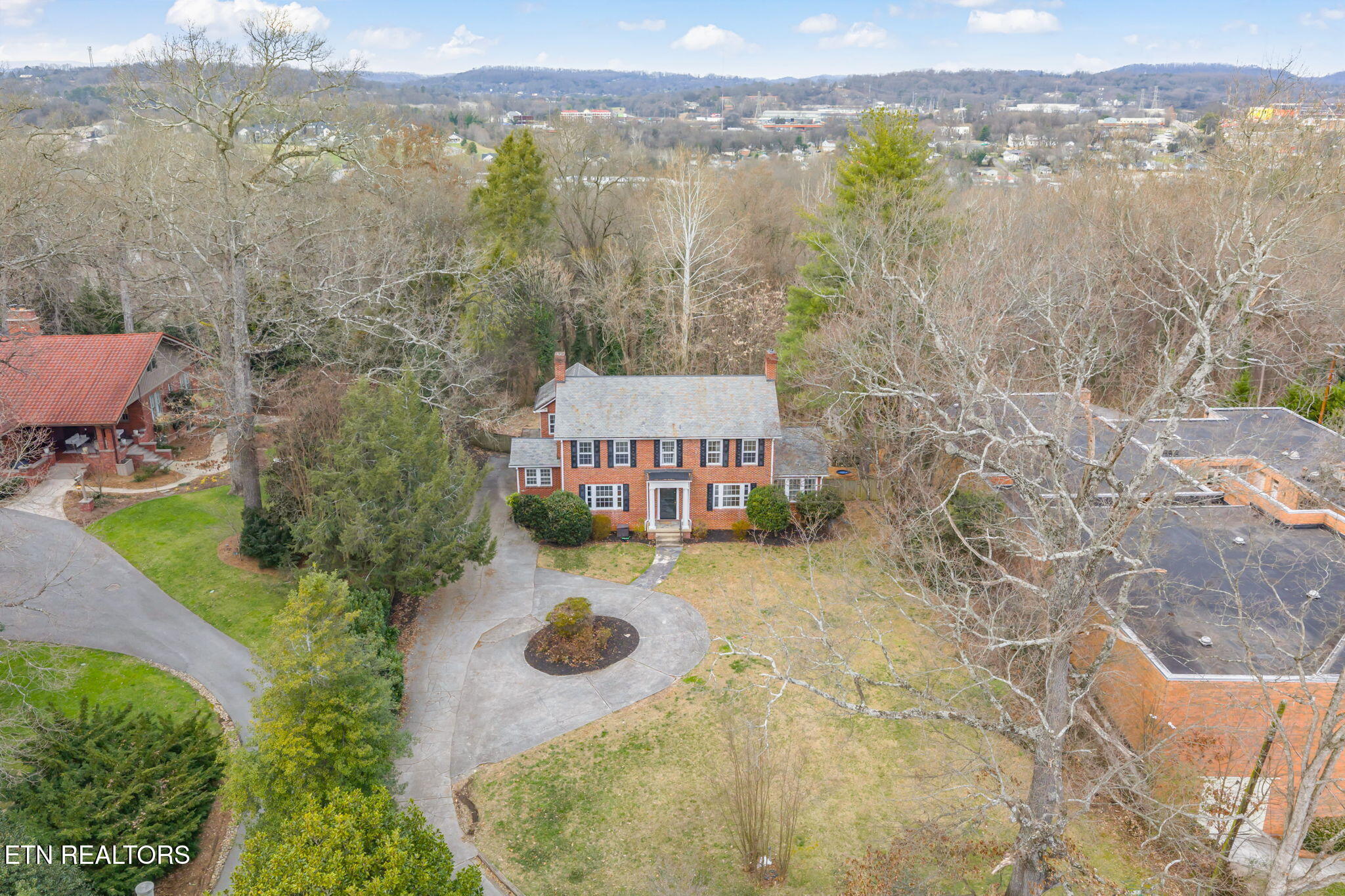 3823 Kingston Pike Knoxville TN 37919