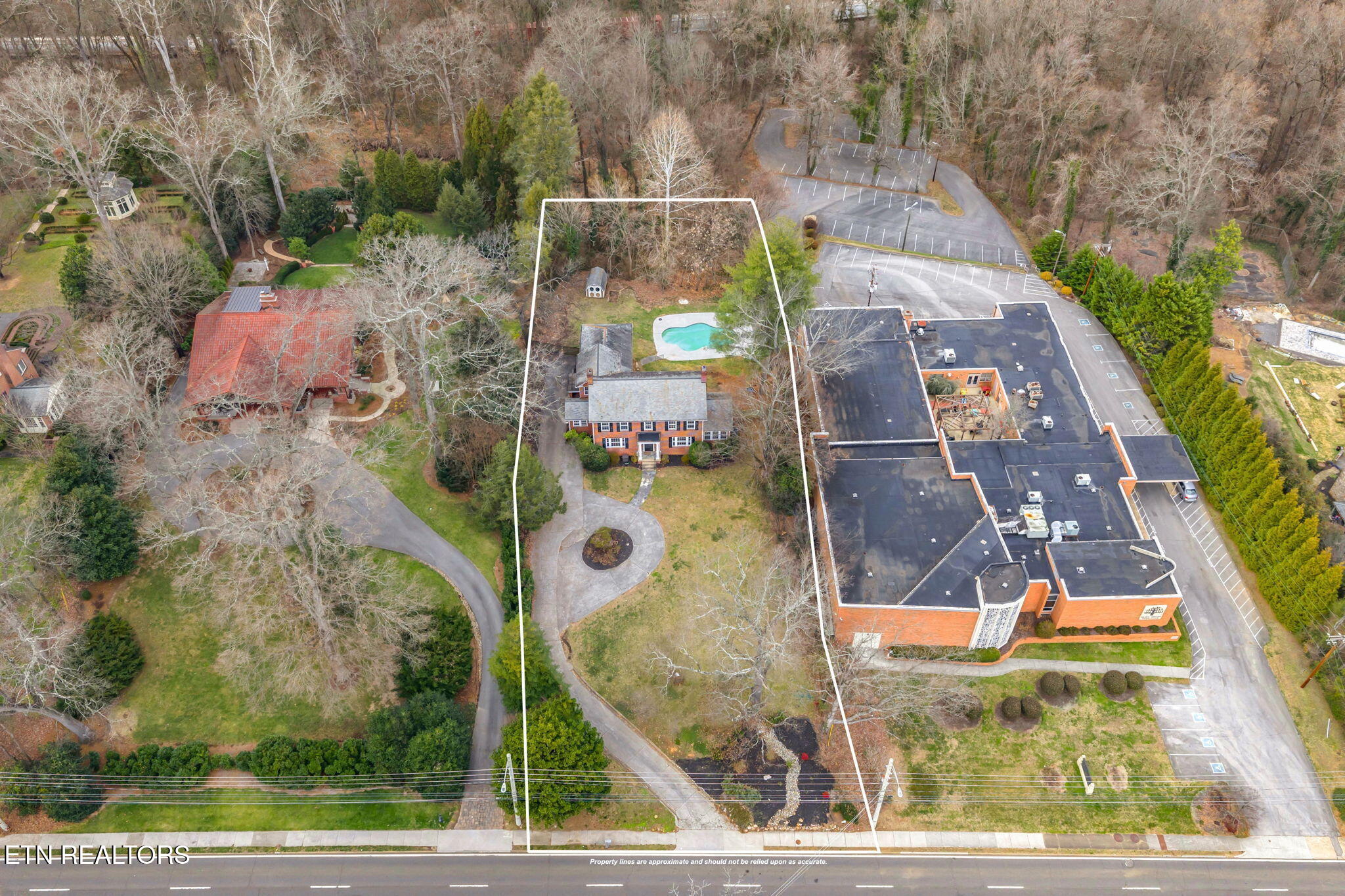 3823 Kingston Pike Knoxville TN 37919