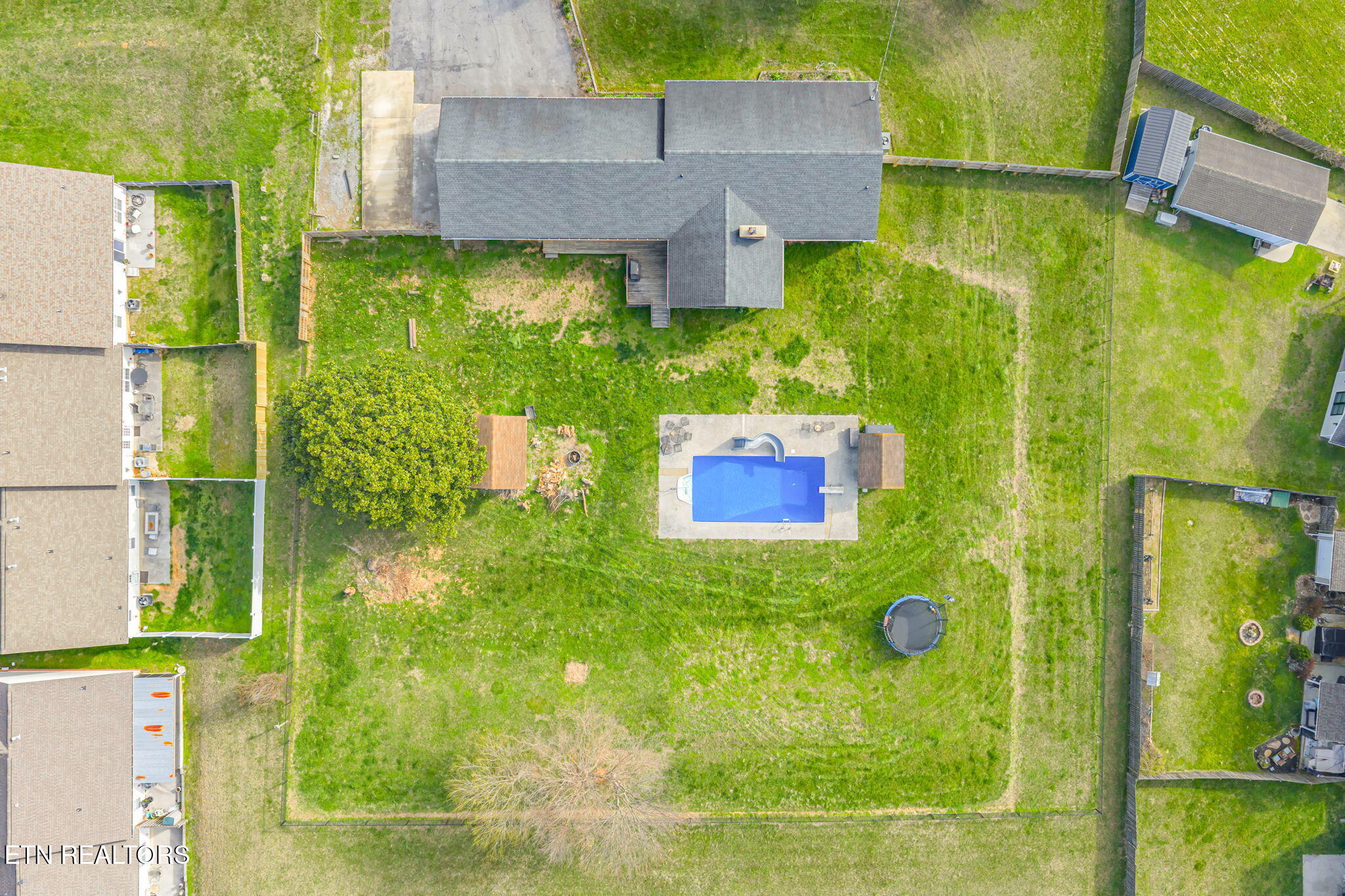 7905 Brickyard Road Powell TN 37849