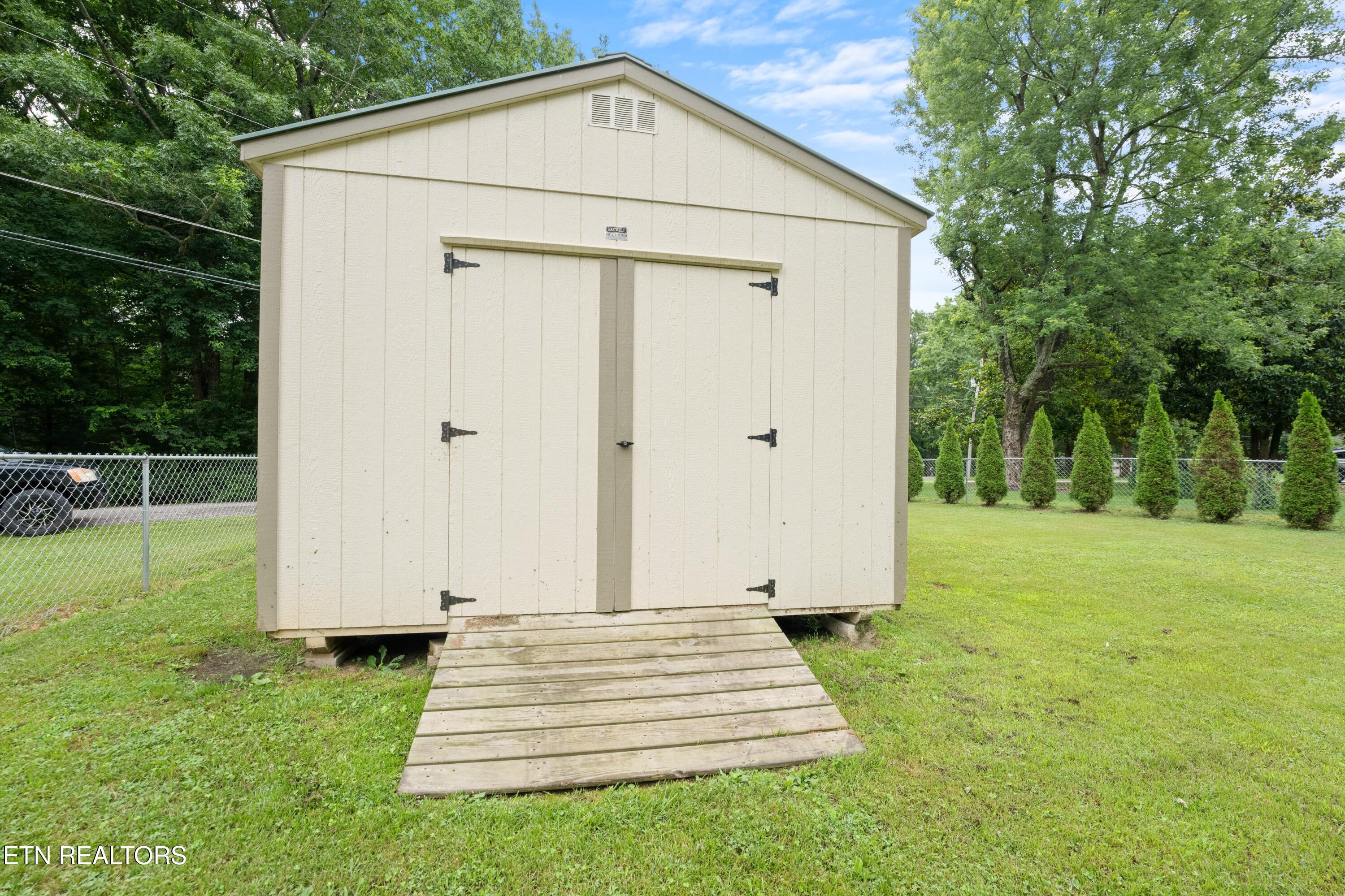 241 Cardinal Loop Crossville TN 38555