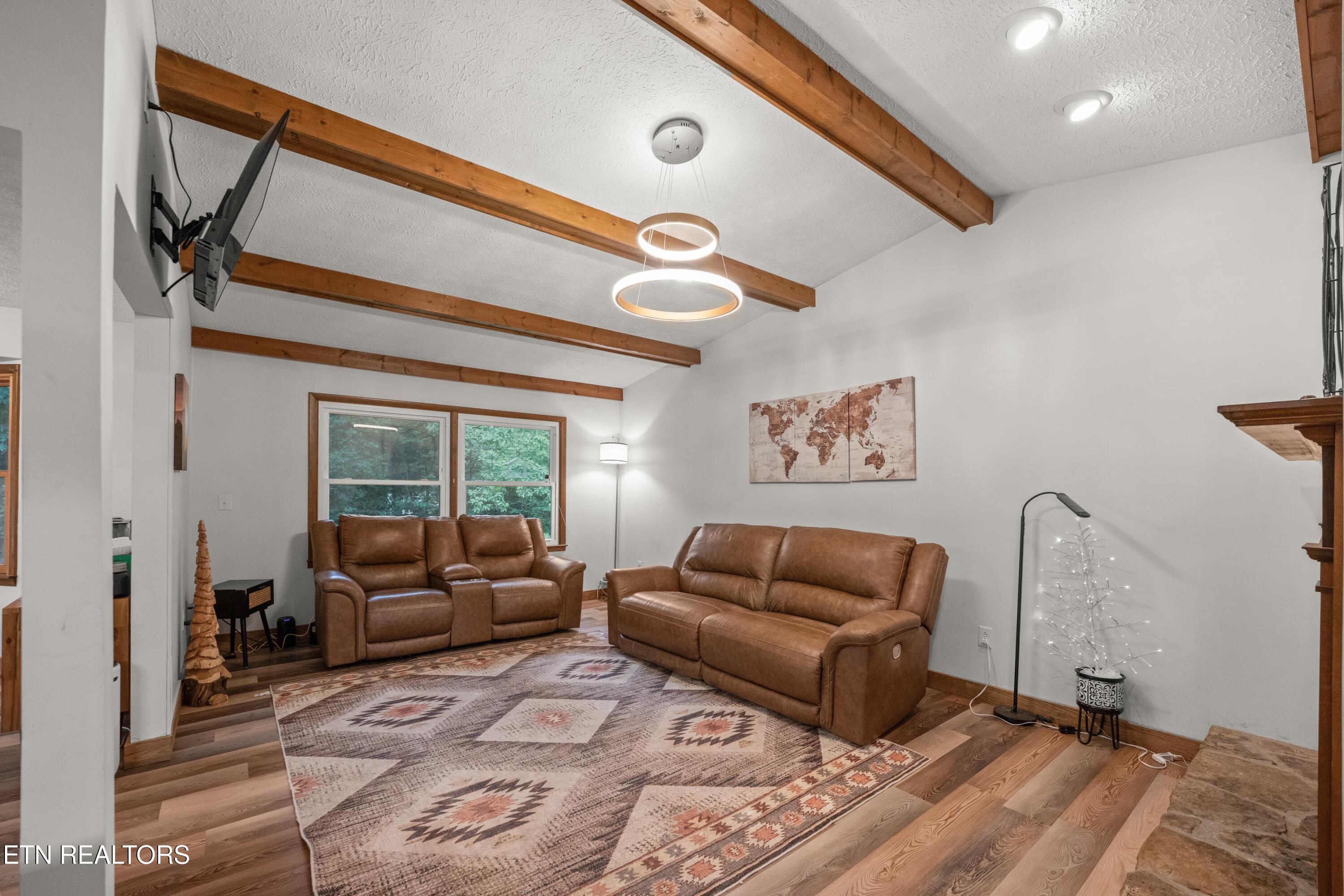 241 Cardinal Loop Crossville TN 38555