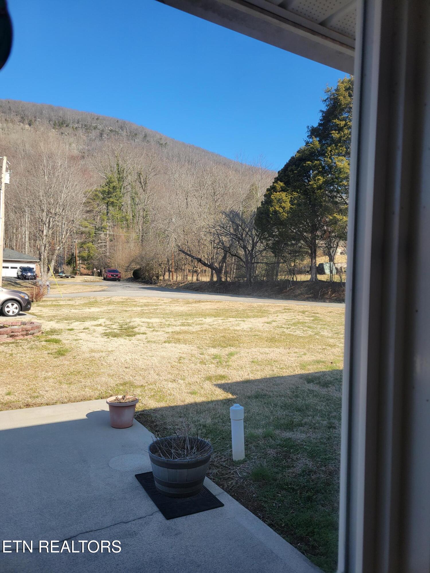 132 Ridgecrest Drive Harriman TN 37748