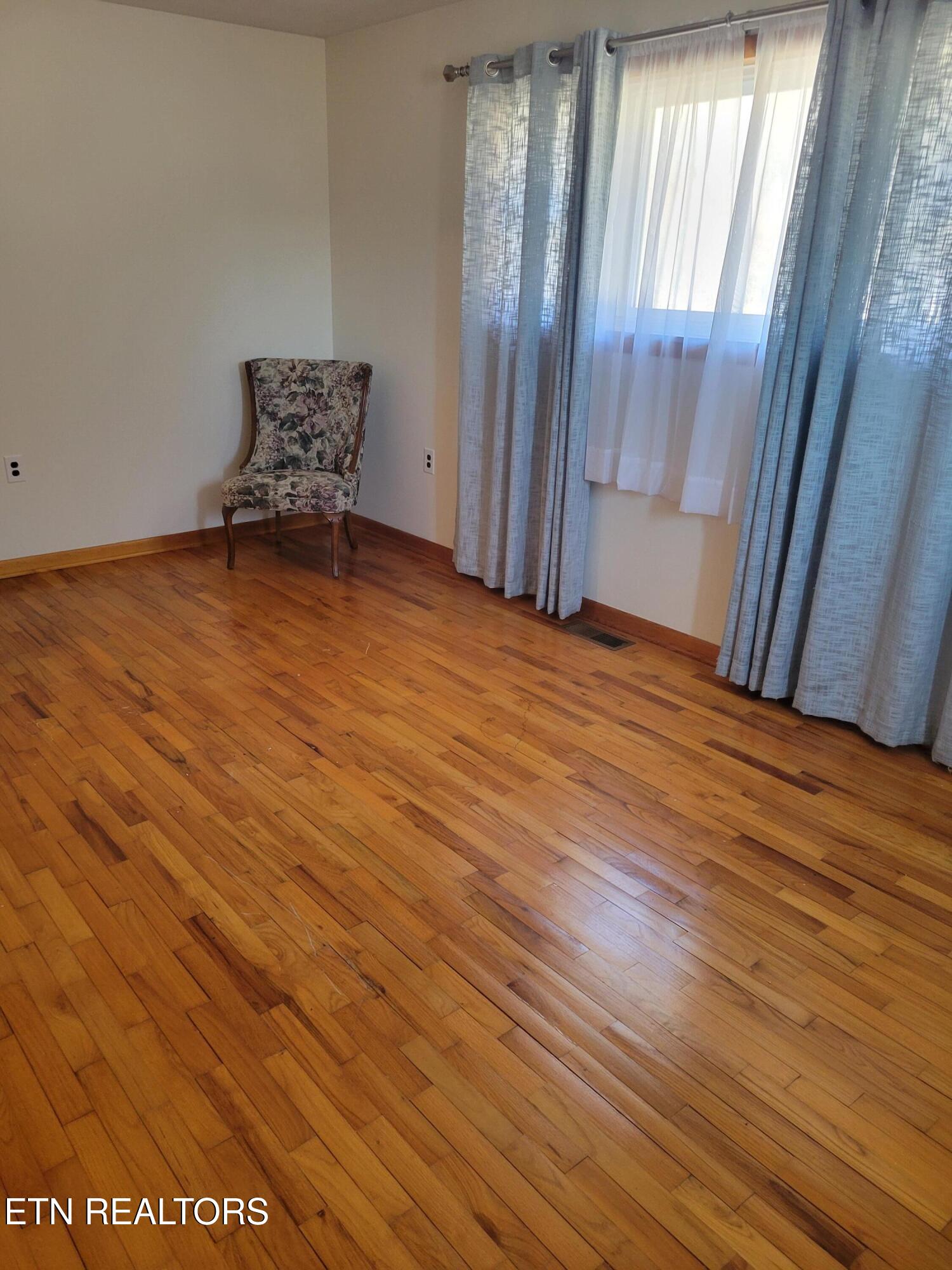 132 Ridgecrest Drive Harriman TN 37748